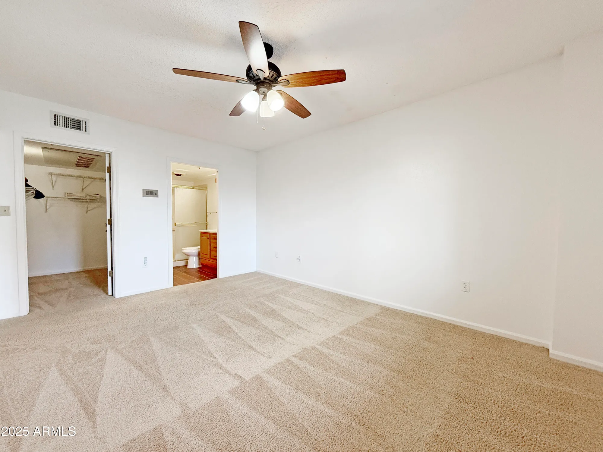 Property Slideshow image 10 of 21 | 10330 w thunderbird blvd apt a207, Sun City, AZ, 85351