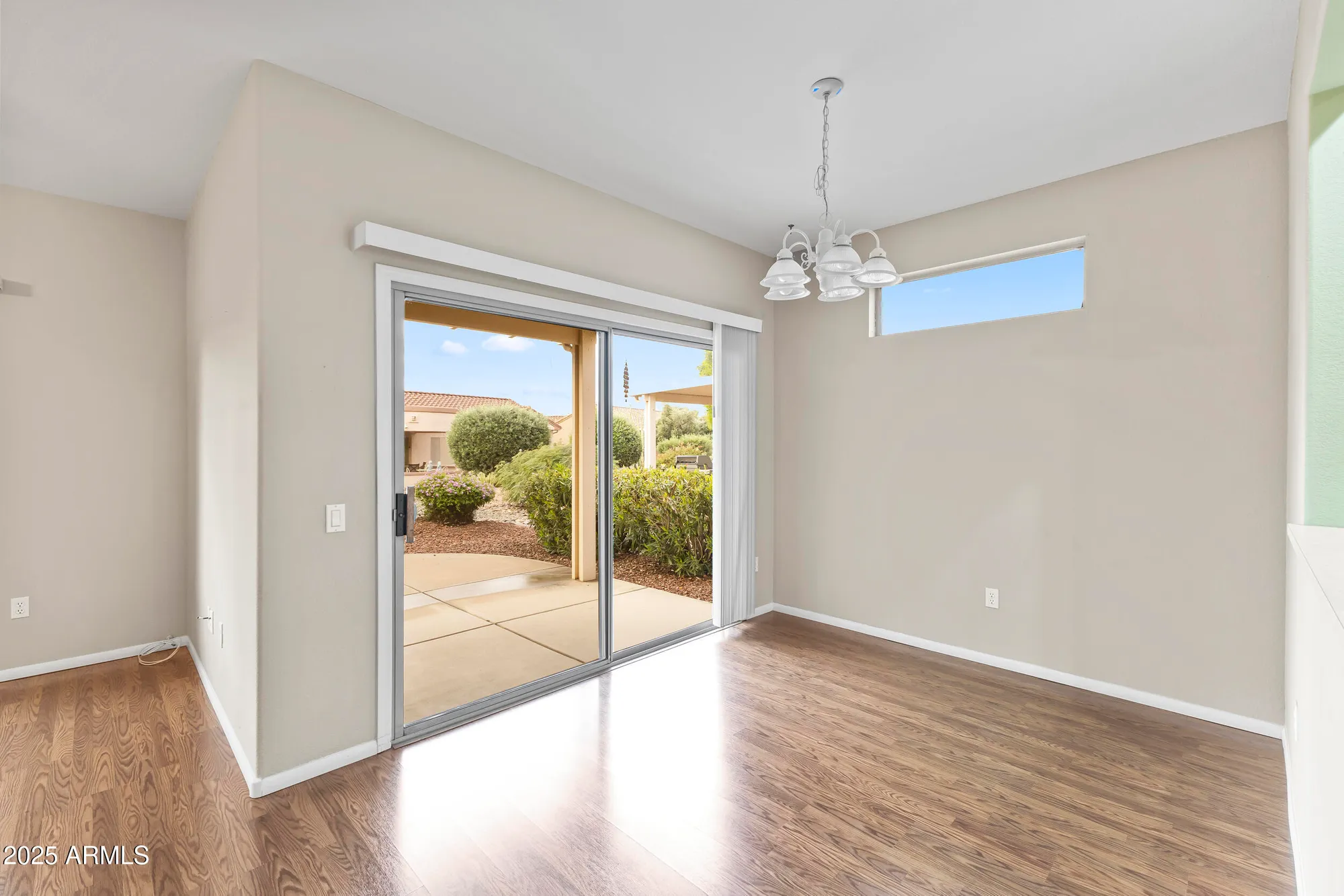 Property Slideshow image 14 of 27 | 16243 w tapatio dr, Surprise, AZ, 85374