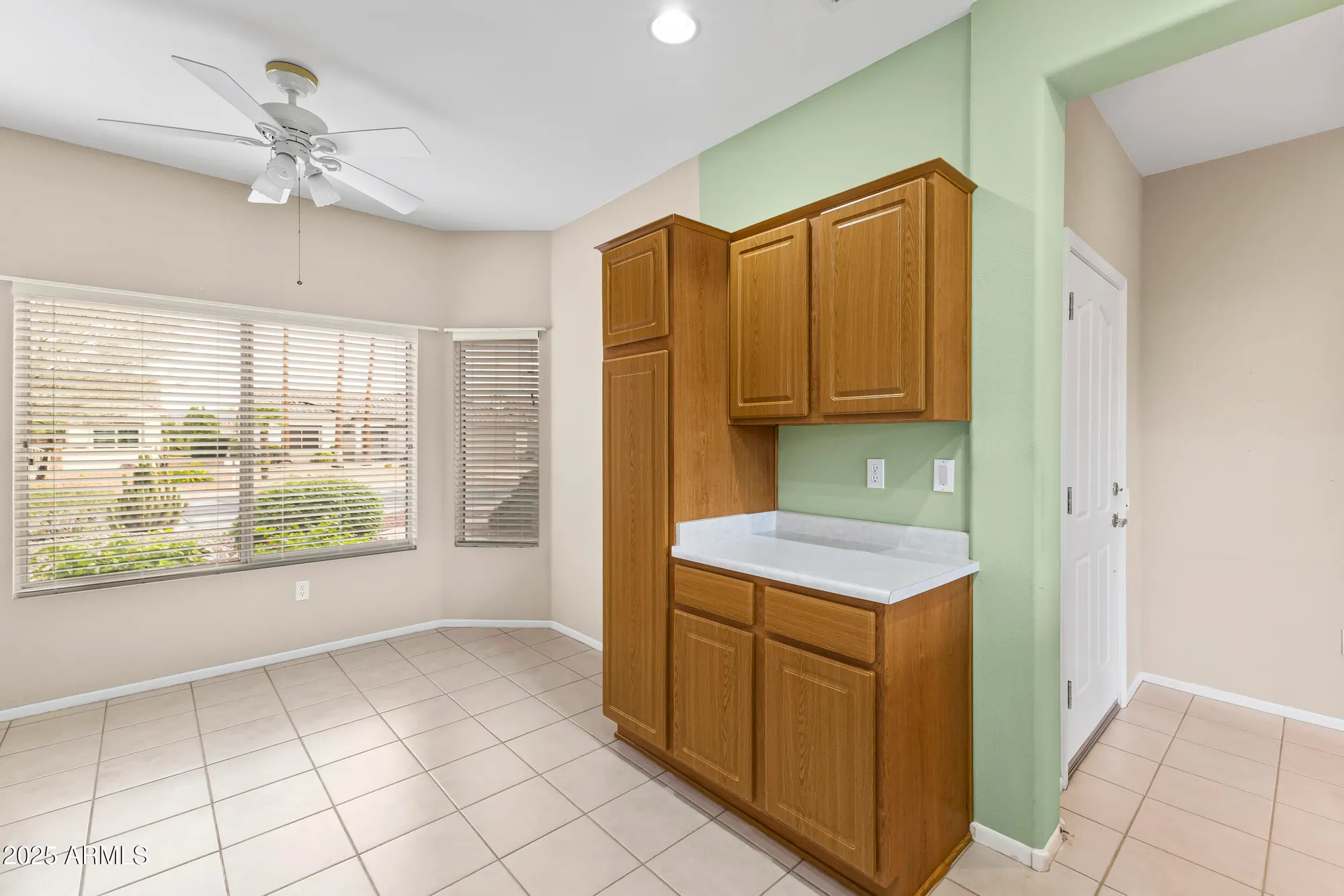 Property Slideshow image 7 of 27 | 16243 w tapatio dr, Surprise, AZ, 85374