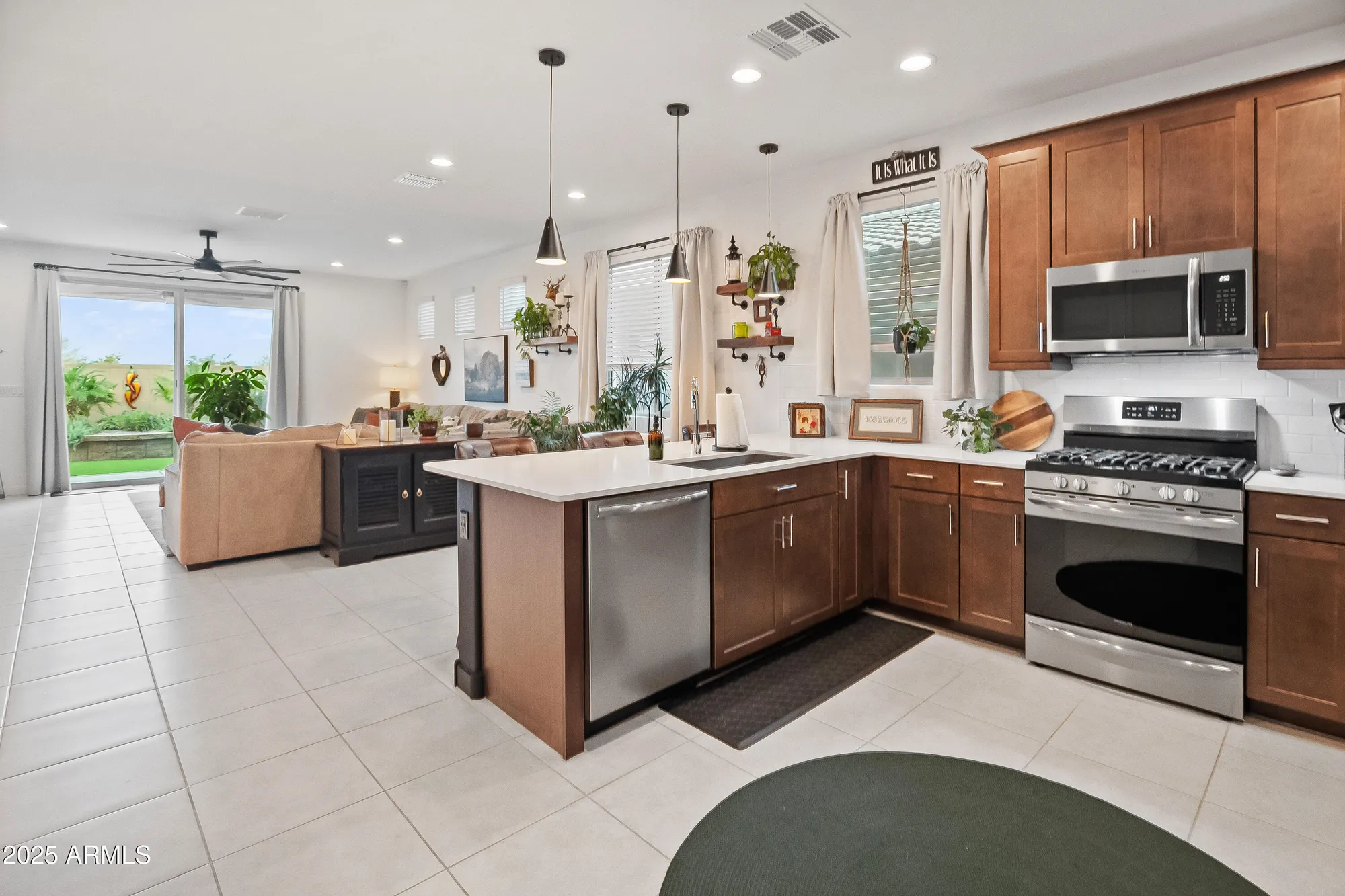 Property Slideshow image 12 of 61 | 17122 w artemisa ave, Surprise, AZ, 85387