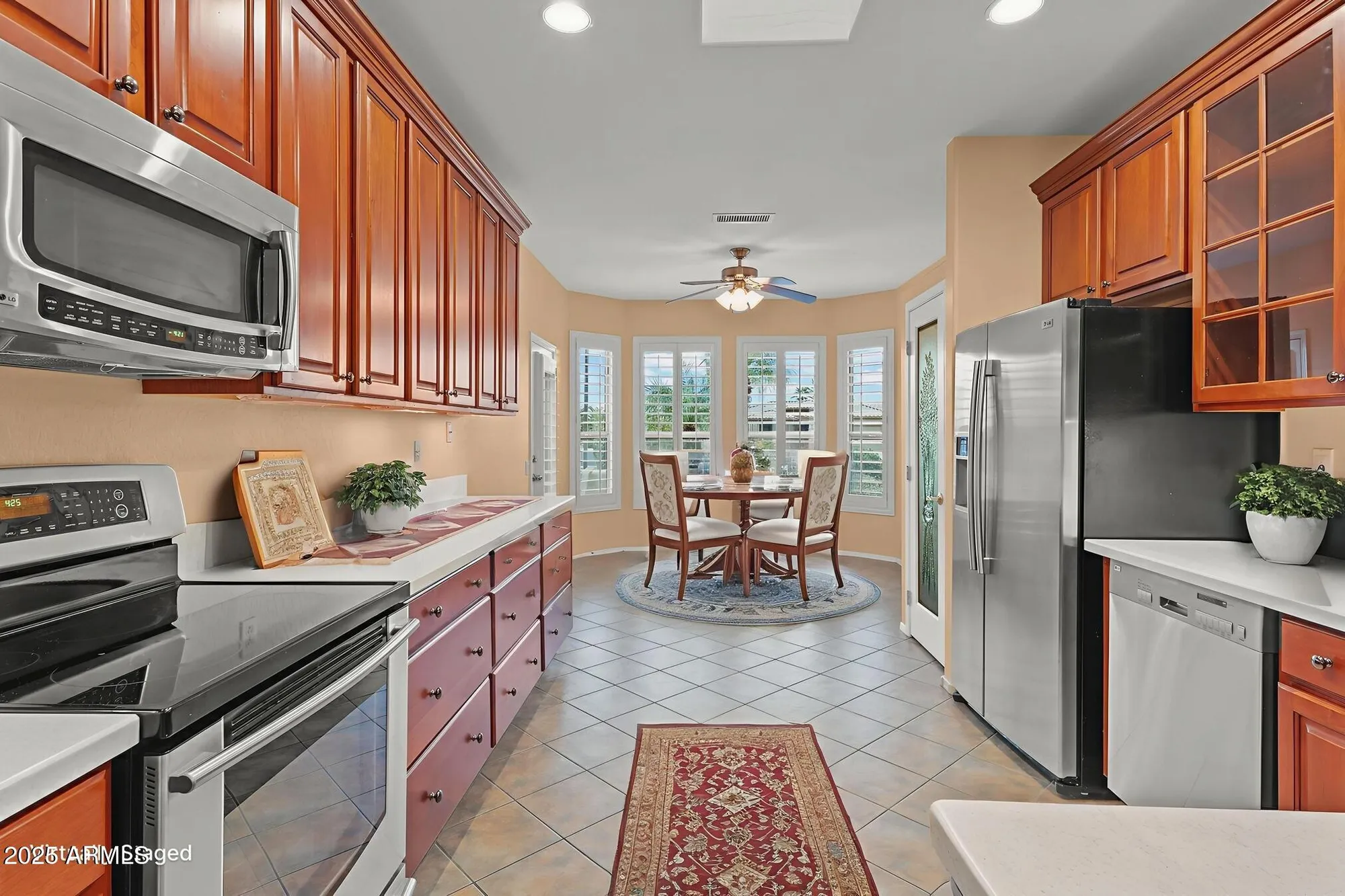 Property Slideshow image 18 of 42 | 15531 w skyview way, Surprise, AZ, 85374