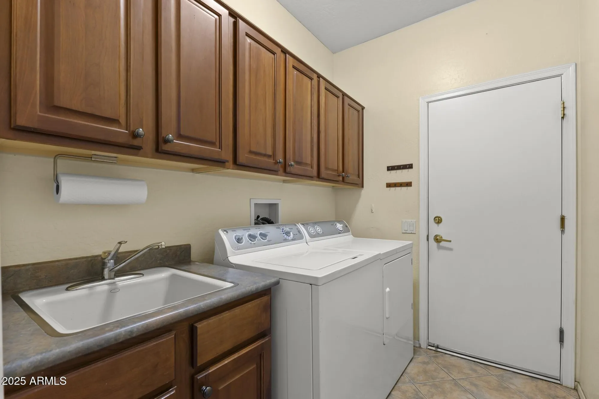 Property Slideshow image 34 of 42 | 15531 w skyview way, Surprise, AZ, 85374