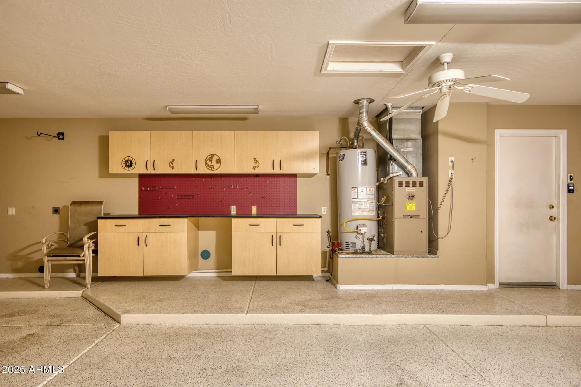 Property Slideshow image 30 of 42 | 15531 w skyview way, Surprise, AZ, 85374