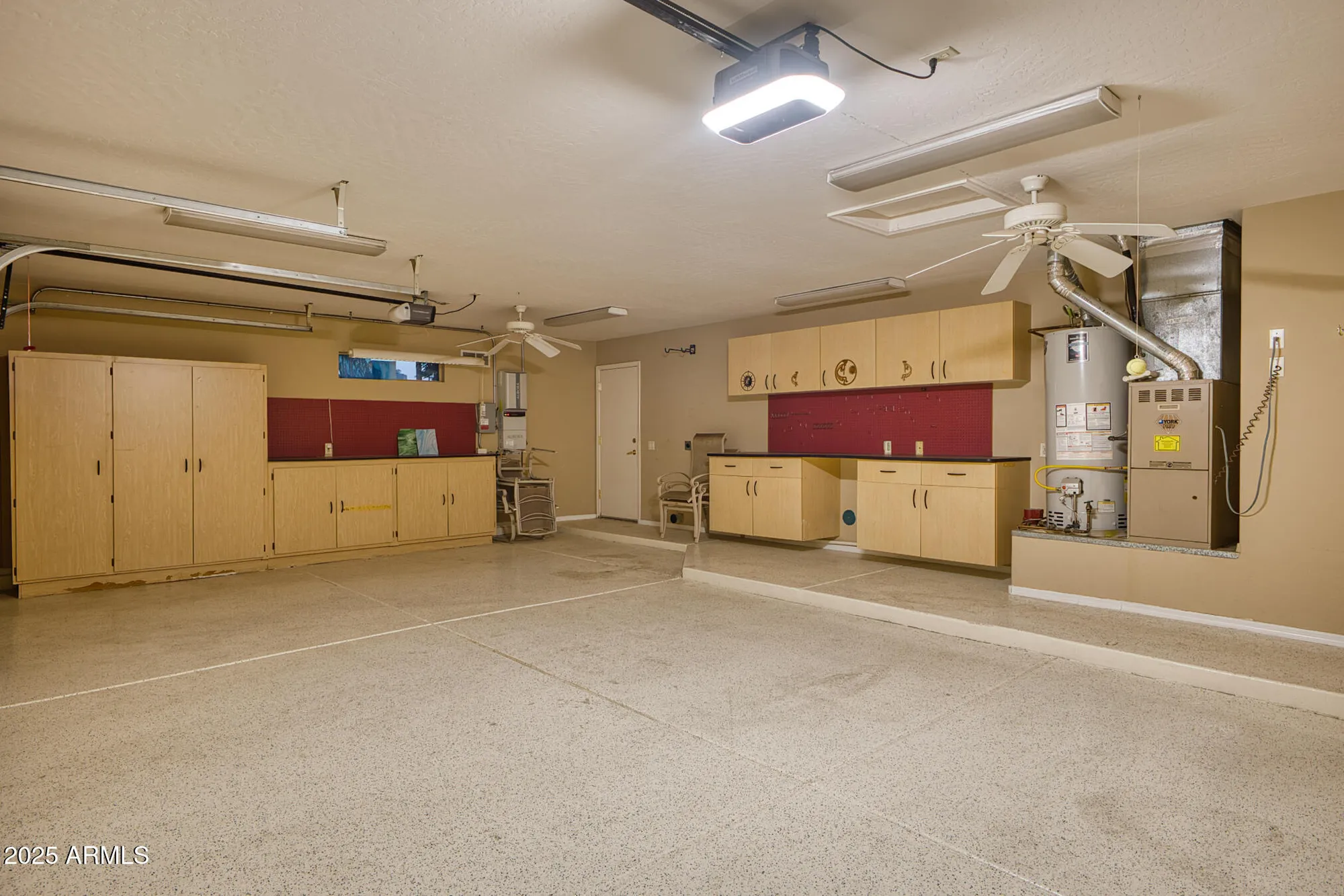 Property Slideshow image 31 of 42 | 15531 w skyview way, Surprise, AZ, 85374