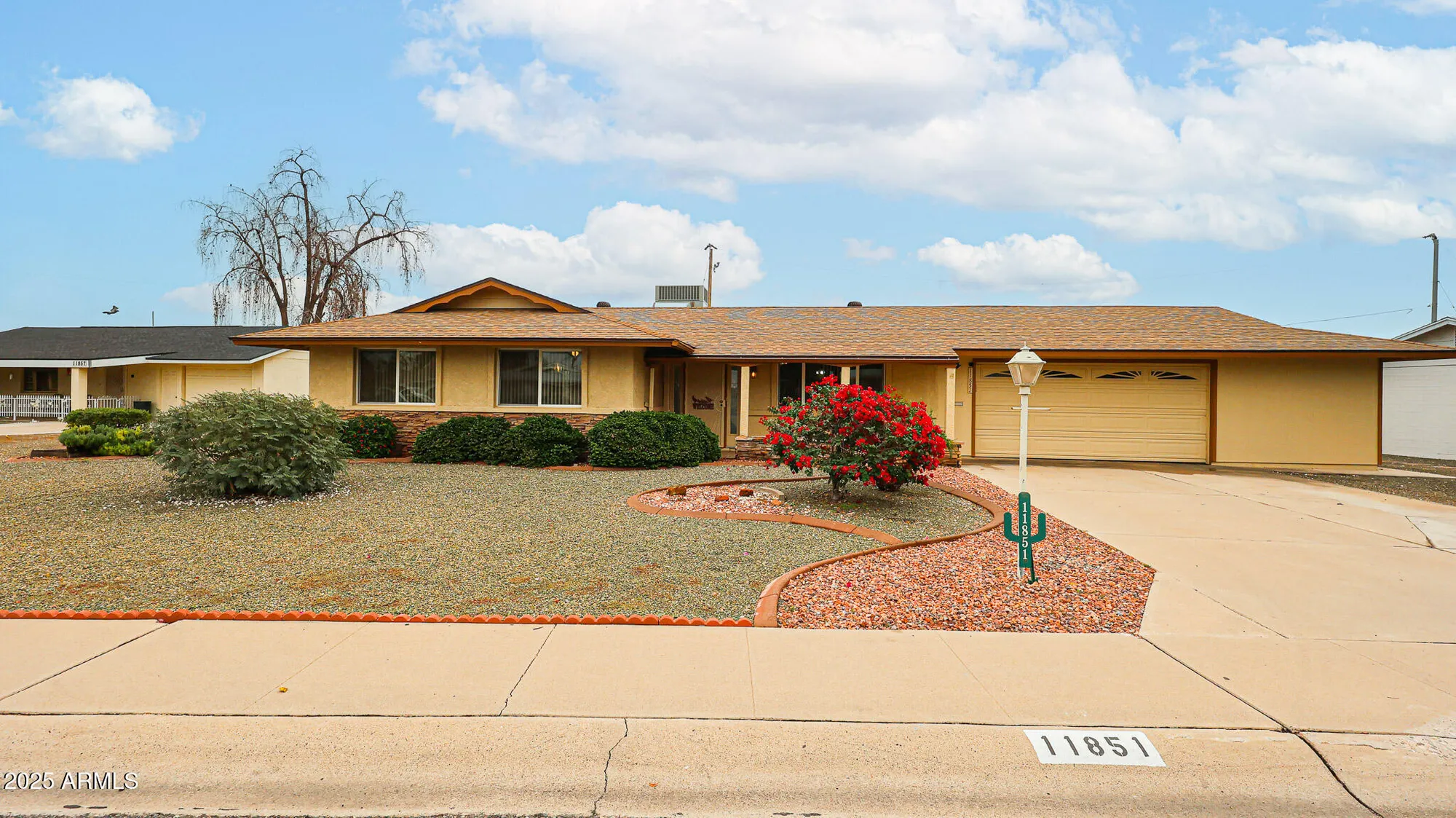 Property Slideshow image 5 of 46 | 11851 n thunderbird rd, Sun City, AZ, 85351