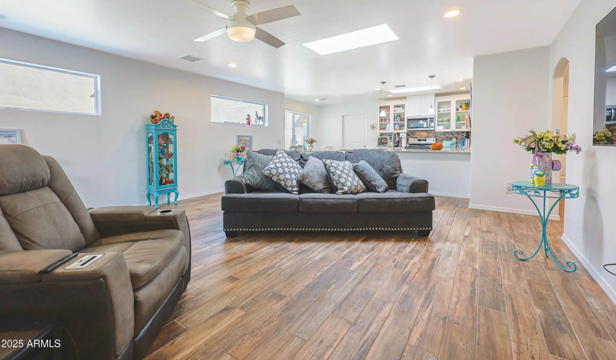 Property Slideshow image 13 of 33 | 334 s sky ranch rd, Sierra Vista, AZ, 85635