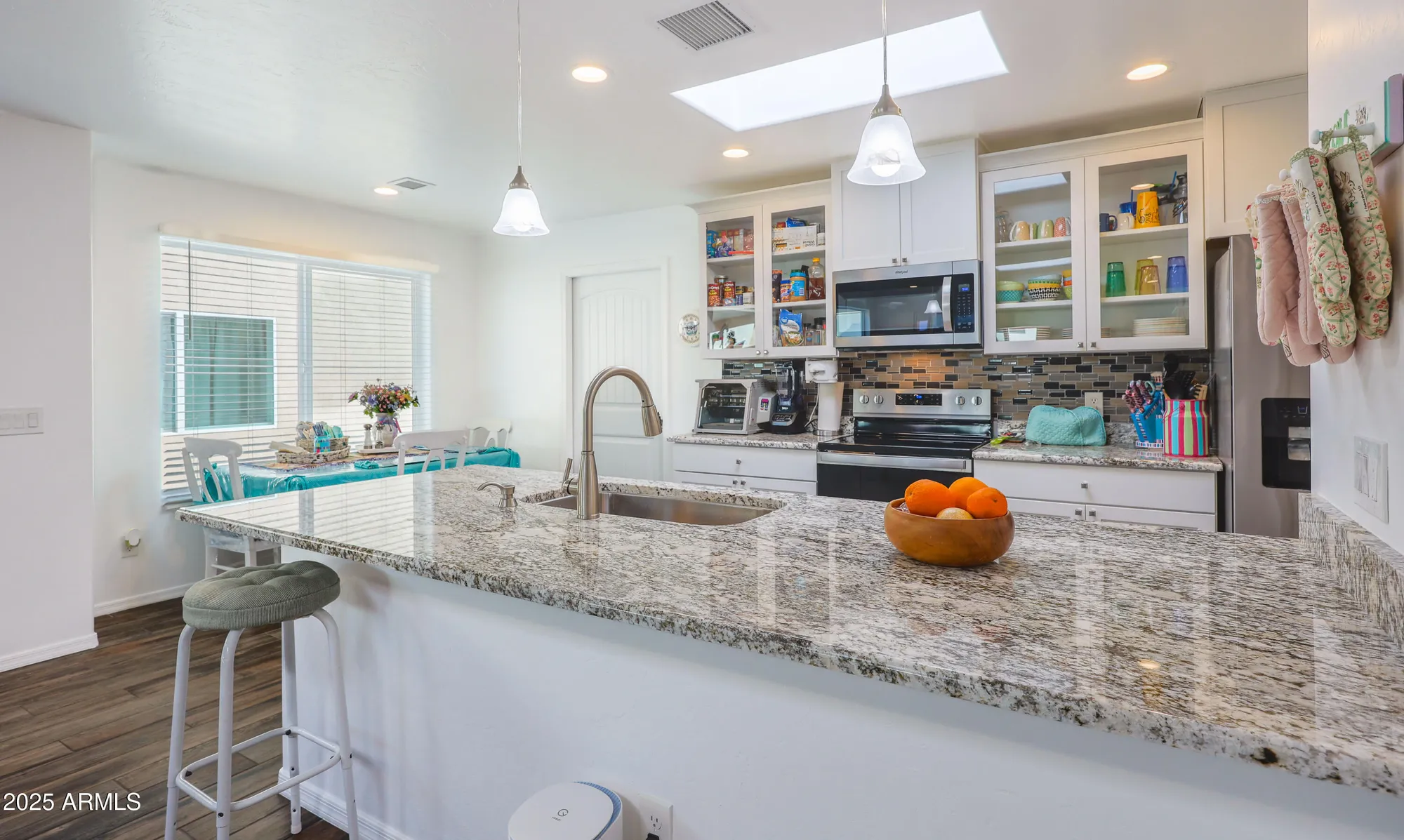 Property Slideshow image 10 of 33 | 334 s sky ranch rd, Sierra Vista, AZ, 85635