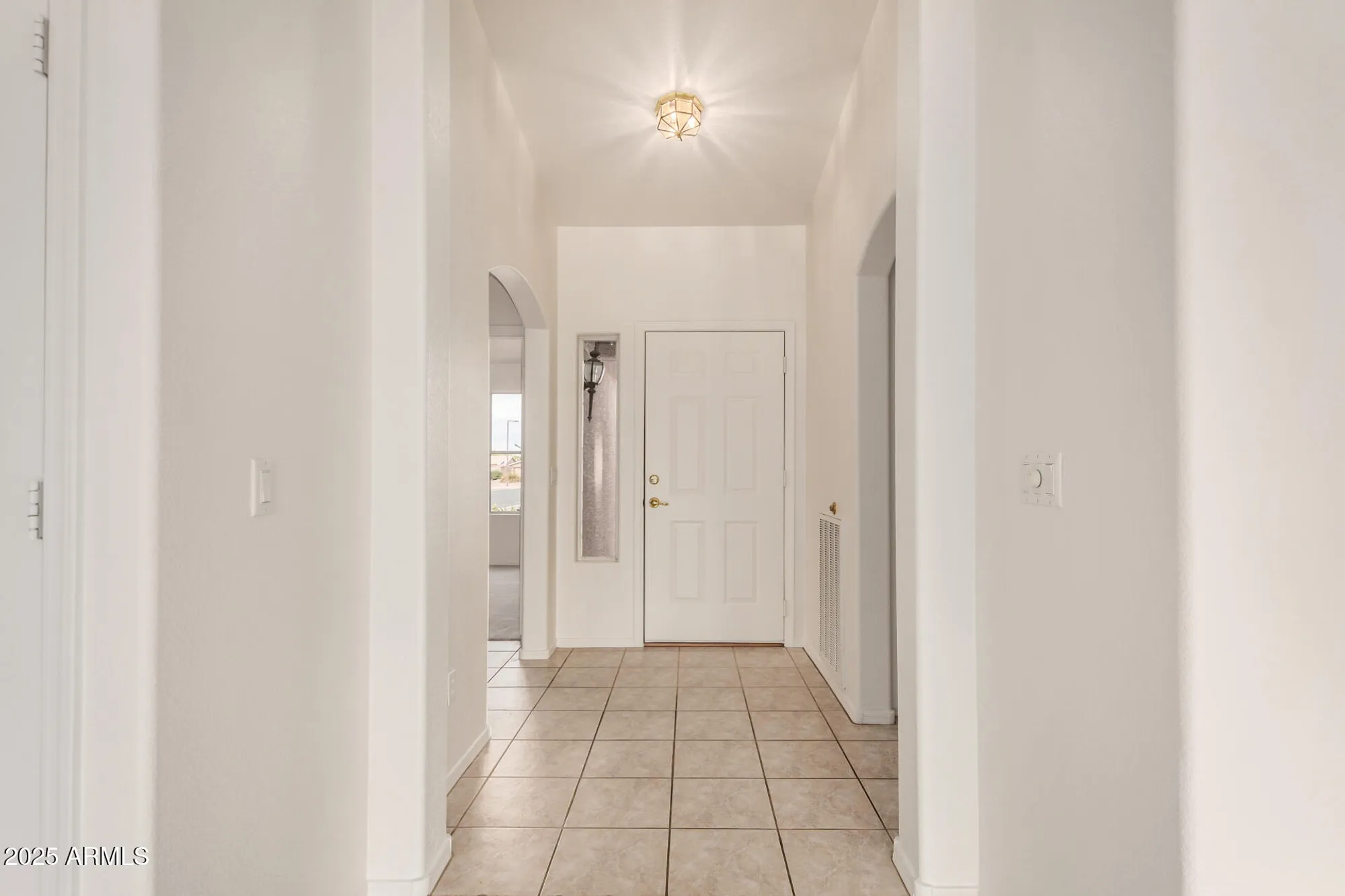 Property Slideshow image 7 of 45 | 1365 e runaway bay dr, Chandler, AZ, 85249