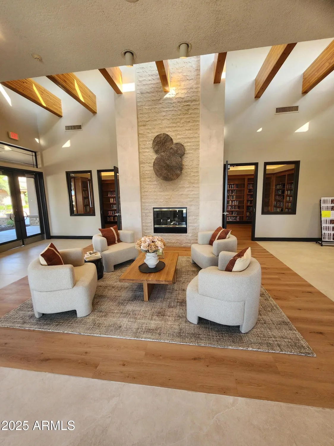 Property Slideshow image 34 of 45 | 1365 e runaway bay dr, Chandler, AZ, 85249