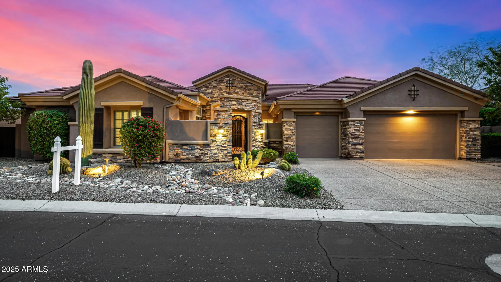 Property Slideshow image 139 of 143 | 41907 n spy glass dr, Phoenix, AZ, 85086