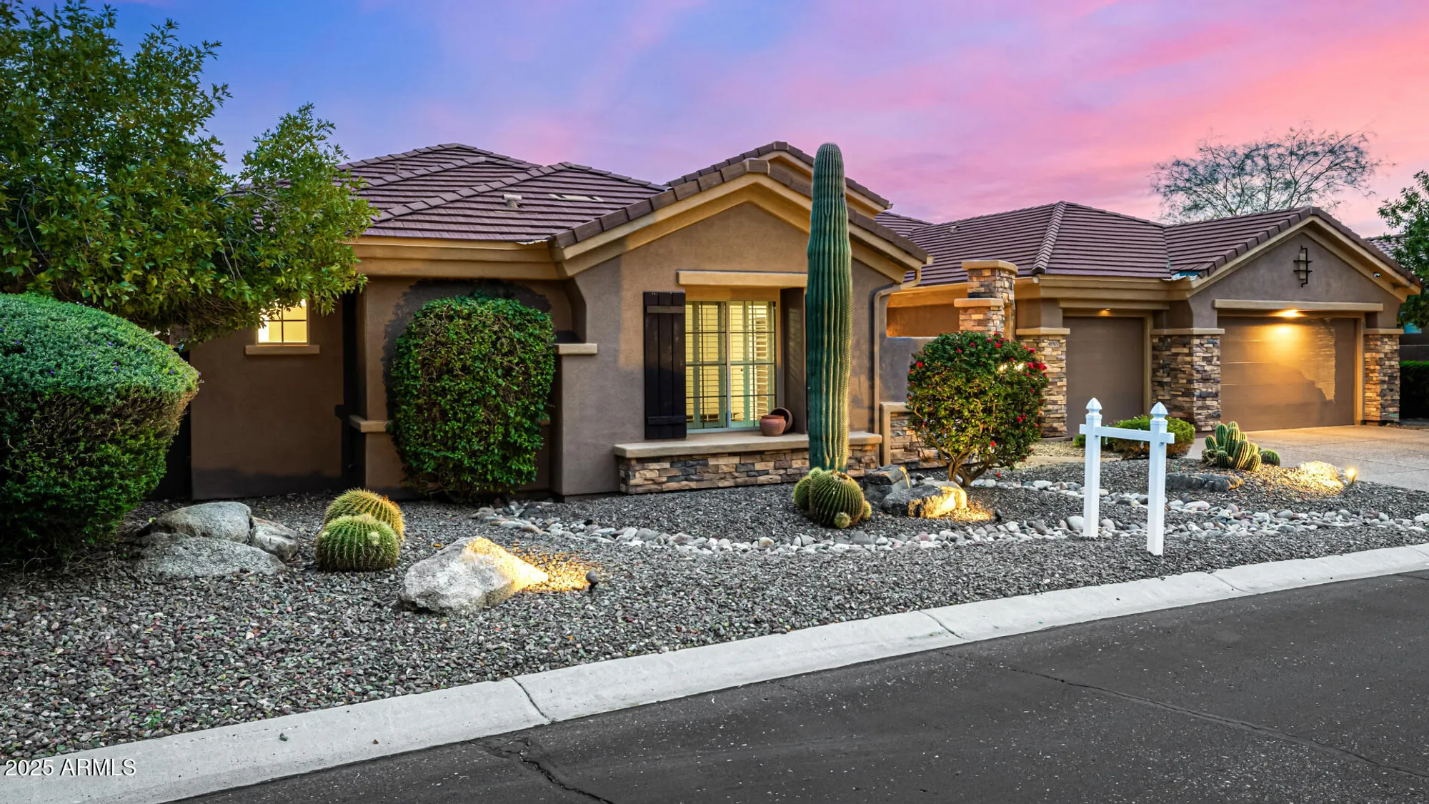 Property Slideshow image 8 of 143 | 41907 n spy glass dr, Phoenix, AZ, 85086