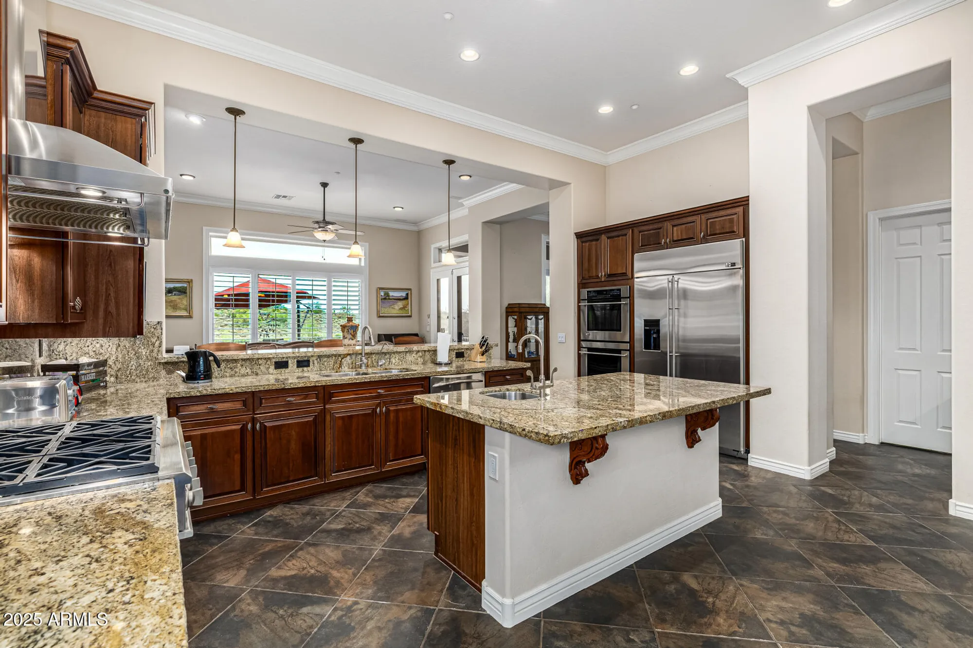 Property Slideshow image 28 of 143 | 41907 n spy glass dr, Phoenix, AZ, 85086