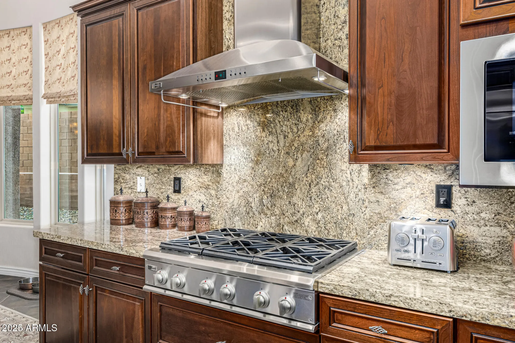 Property Slideshow image 33 of 143 | 41907 n spy glass dr, Phoenix, AZ, 85086