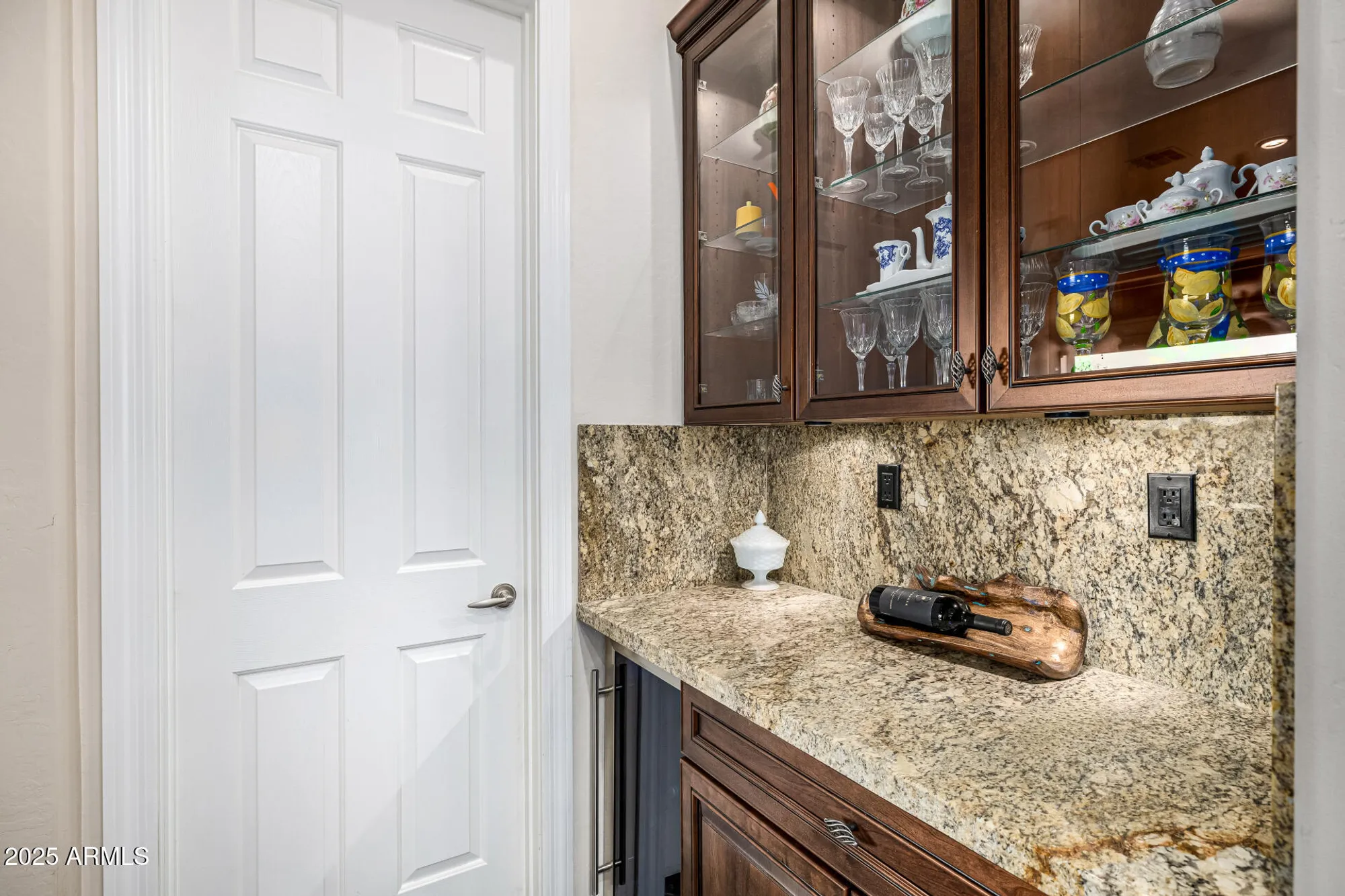 Property Slideshow image 37 of 143 | 41907 n spy glass dr, Phoenix, AZ, 85086