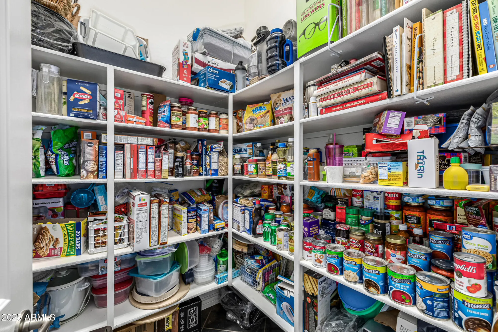 Property Slideshow image 39 of 143 | 41907 n spy glass dr, Phoenix, AZ, 85086