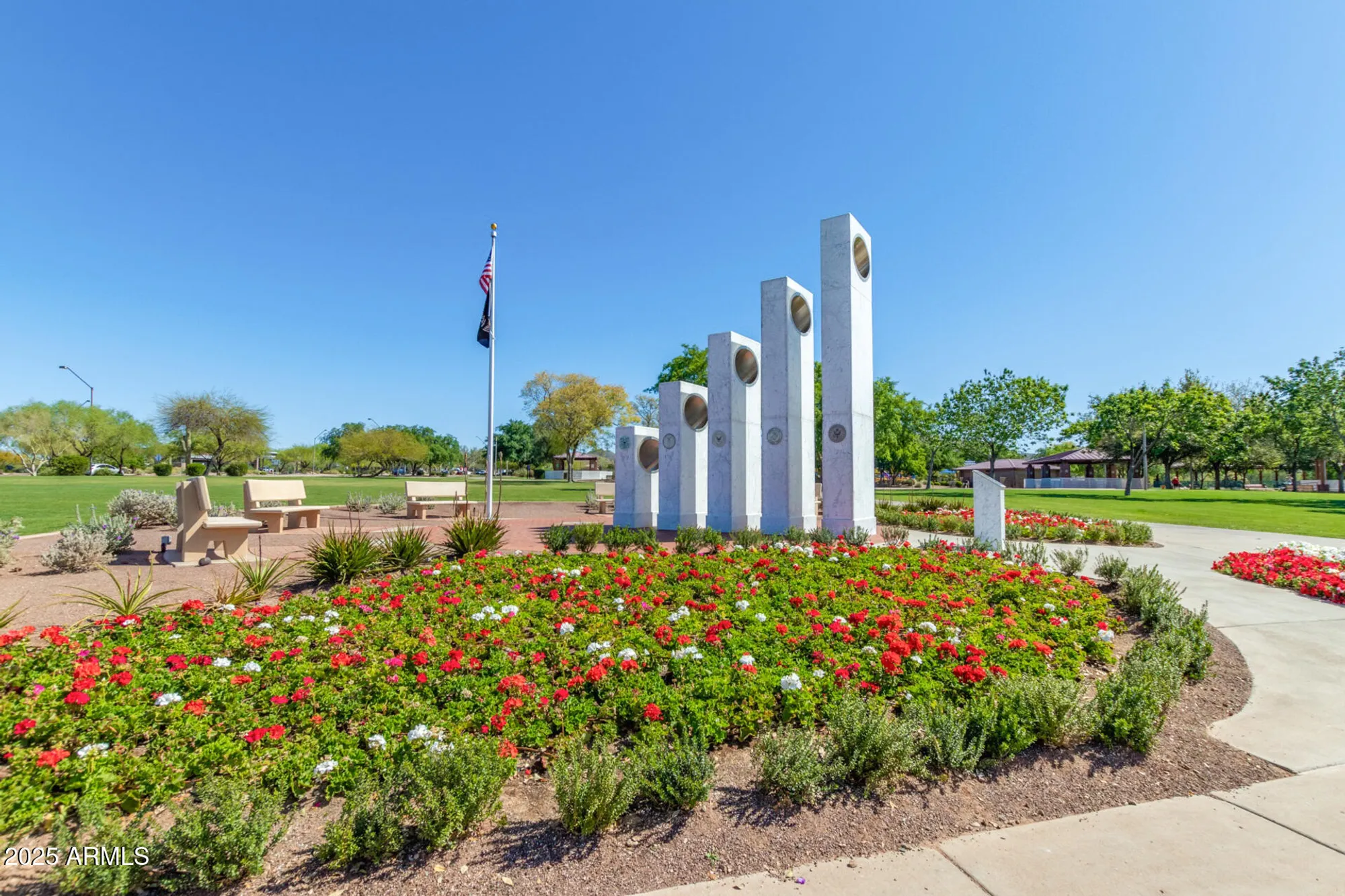 Property Slideshow image 130 of 143 | 41907 n spy glass dr, Phoenix, AZ, 85086