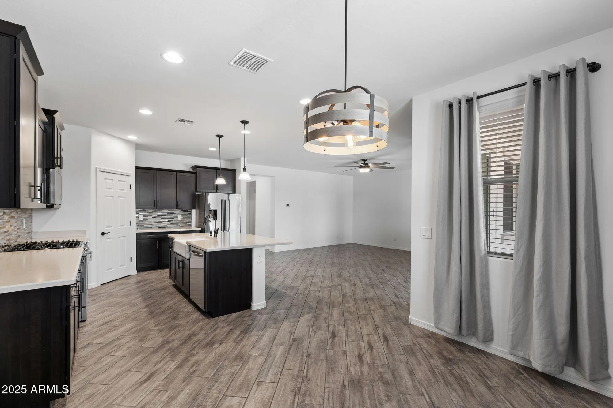 Property Slideshow image 13 of 16 | 5742 s winchester, Mesa, AZ, 85212