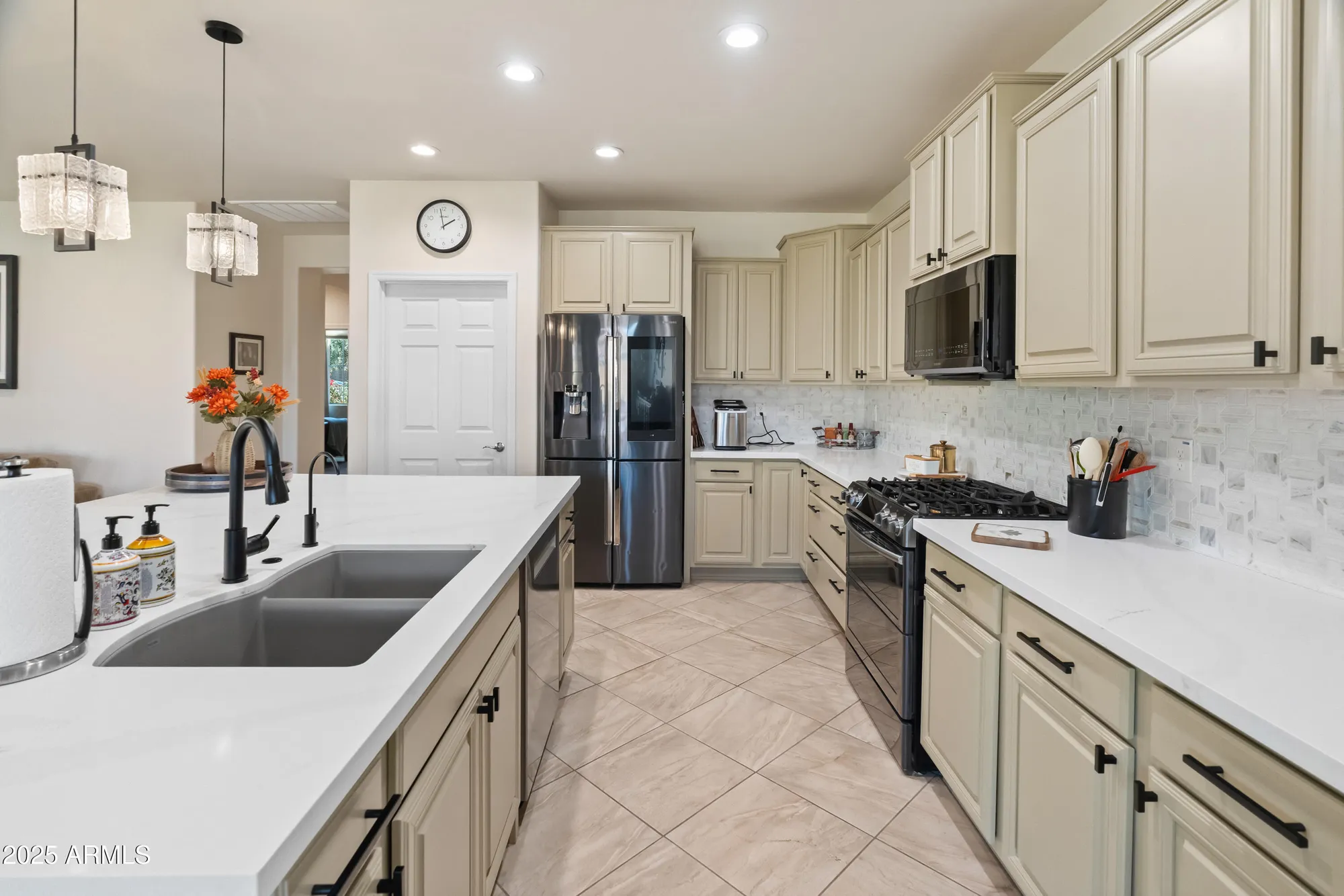 Property Slideshow image 9 of 41 | 26990 w utopia rd, Buckeye, AZ, 85396