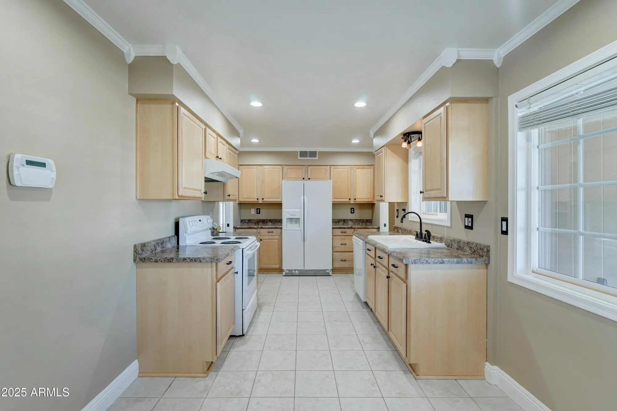 Property Slideshow image 8 of 24 | 10252 n 105th dr, Sun City, AZ, 85351