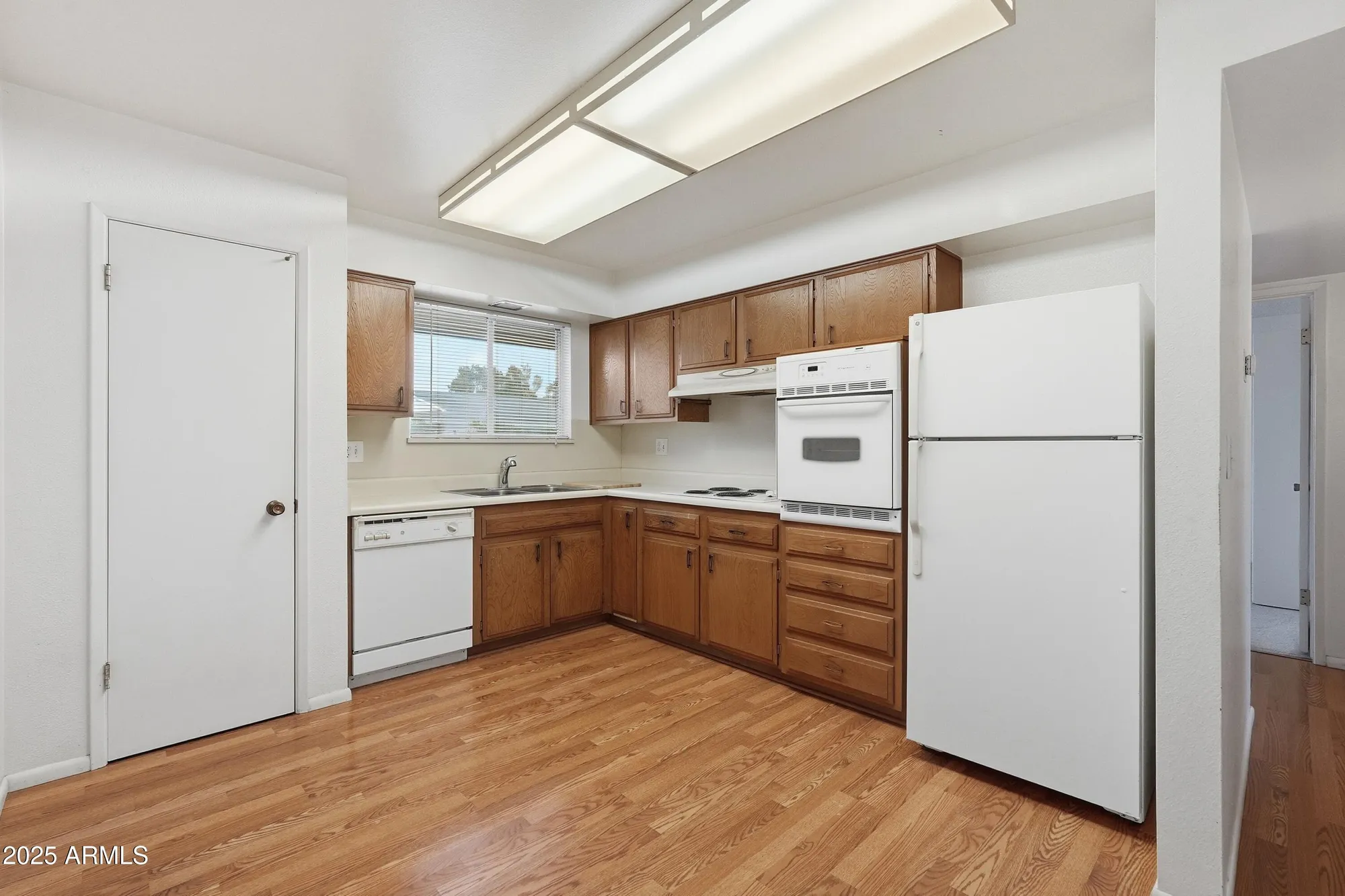 Property Slideshow image 3 of 26 | 11014 w cheryl dr, Sun City, AZ, 85351