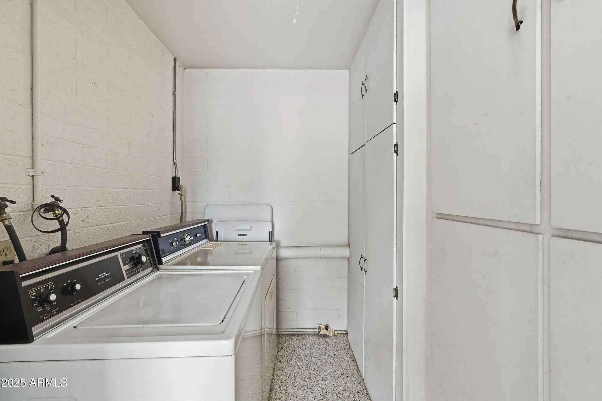 Property Slideshow image 8 of 26 | 11014 w cheryl dr, Sun City, AZ, 85351