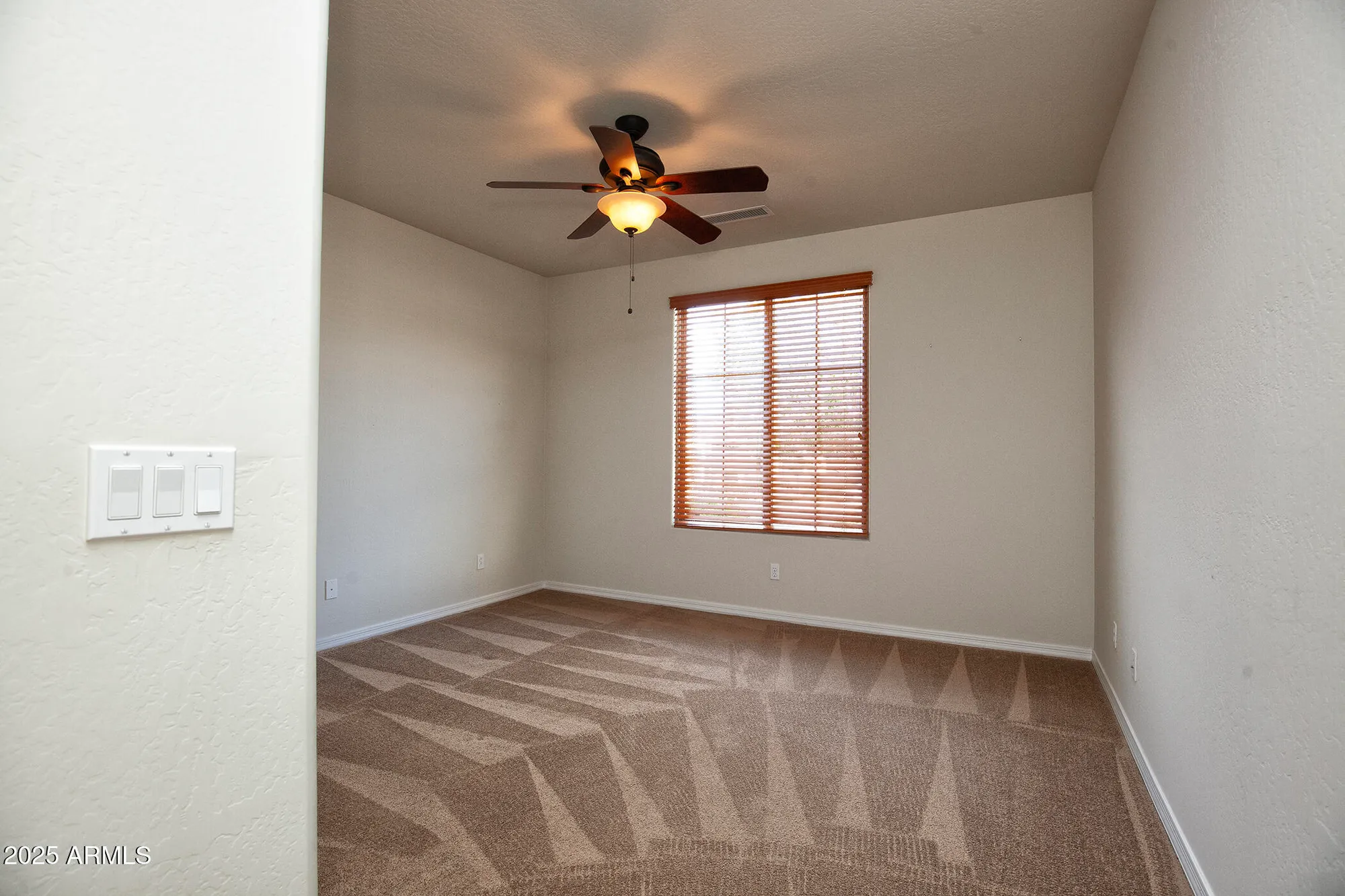 Property Slideshow image 23 of 65 | 26335 w burnett rd, Buckeye, AZ, 85396