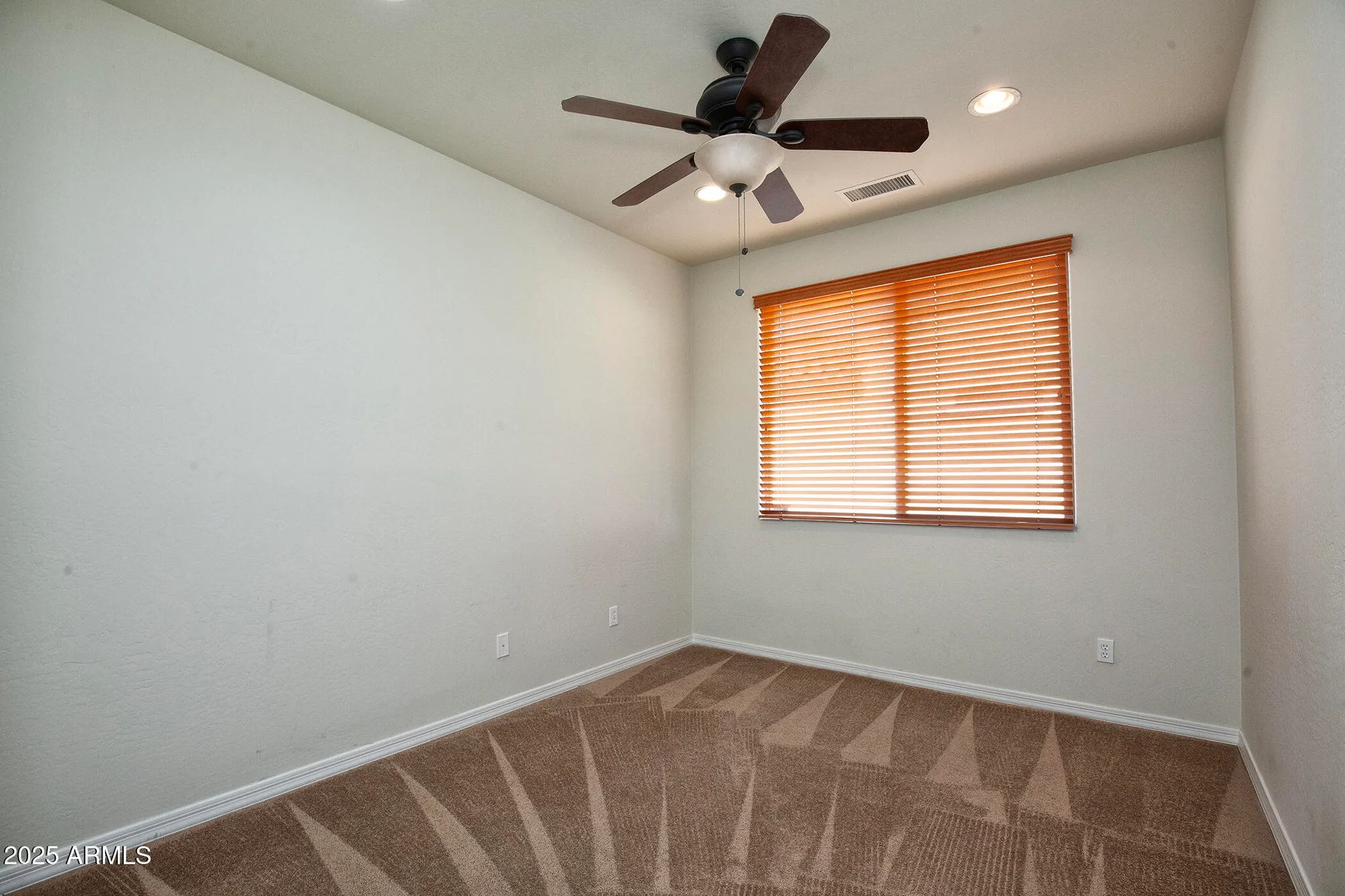 Property Slideshow image 25 of 65 | 26335 w burnett rd, Buckeye, AZ, 85396