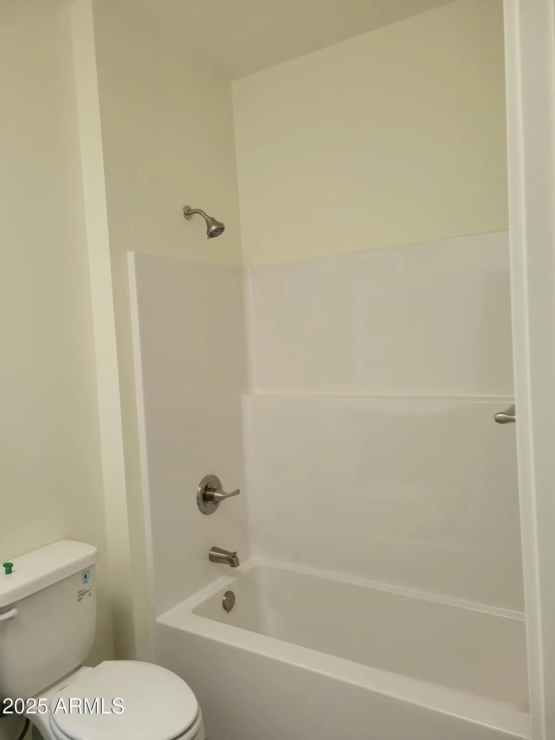 Property Slideshow image 16 of 31 | 672 s meadowood ln, Sierra Vista, AZ, 85635