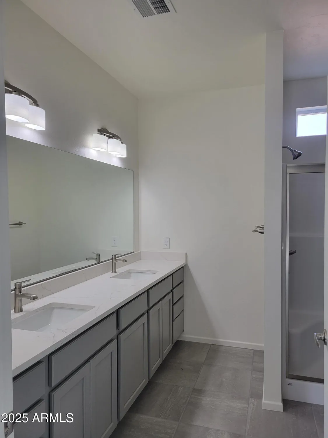 Property Slideshow image 26 of 31 | 672 s meadowood ln, Sierra Vista, AZ, 85635