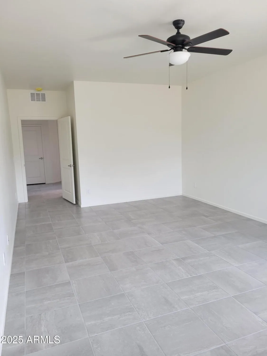 Property Slideshow image 17 of 31 | 672 s meadowood ln, Sierra Vista, AZ, 85635