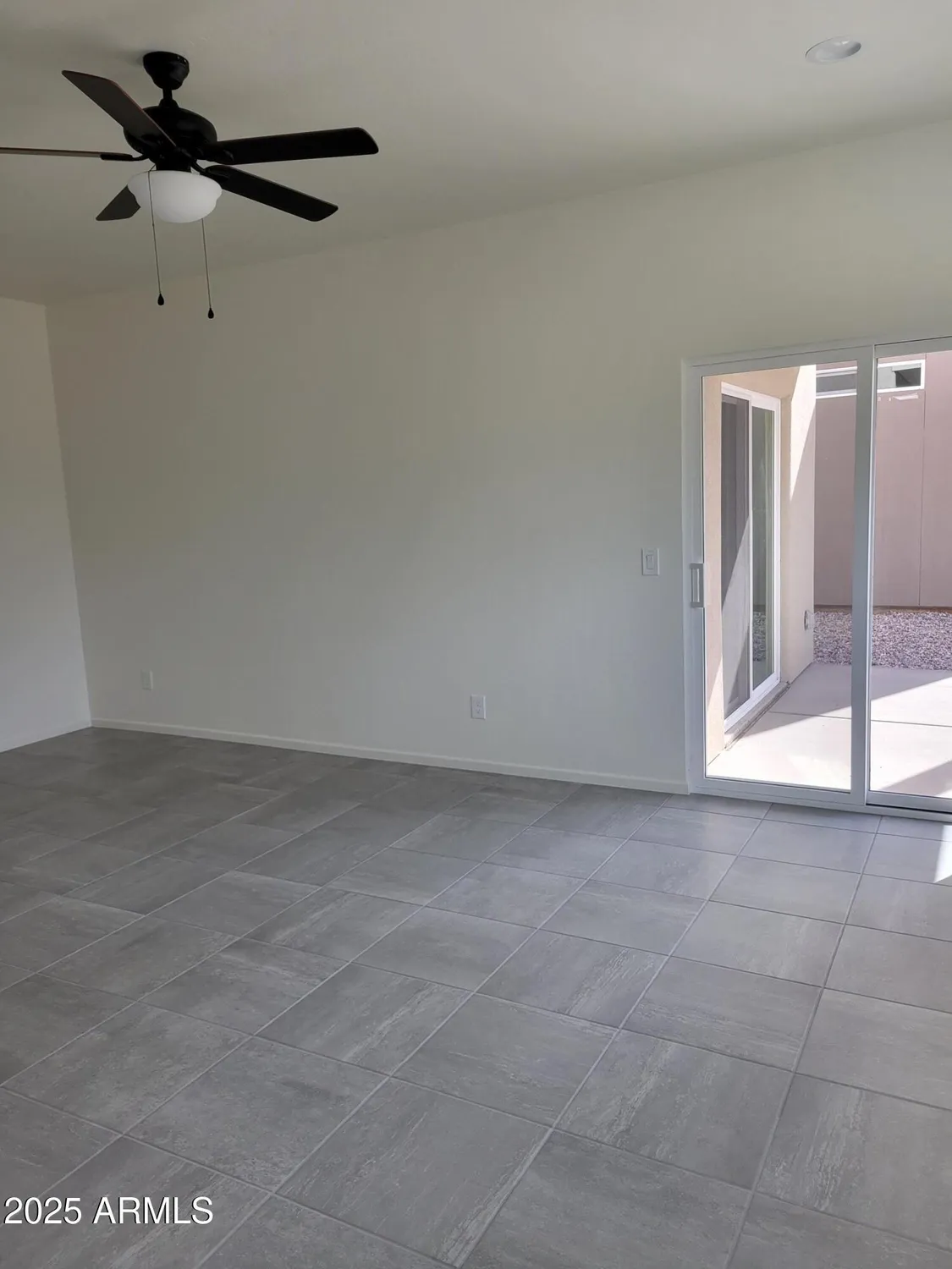 Property Slideshow image 18 of 31 | 672 s meadowood ln, Sierra Vista, AZ, 85635