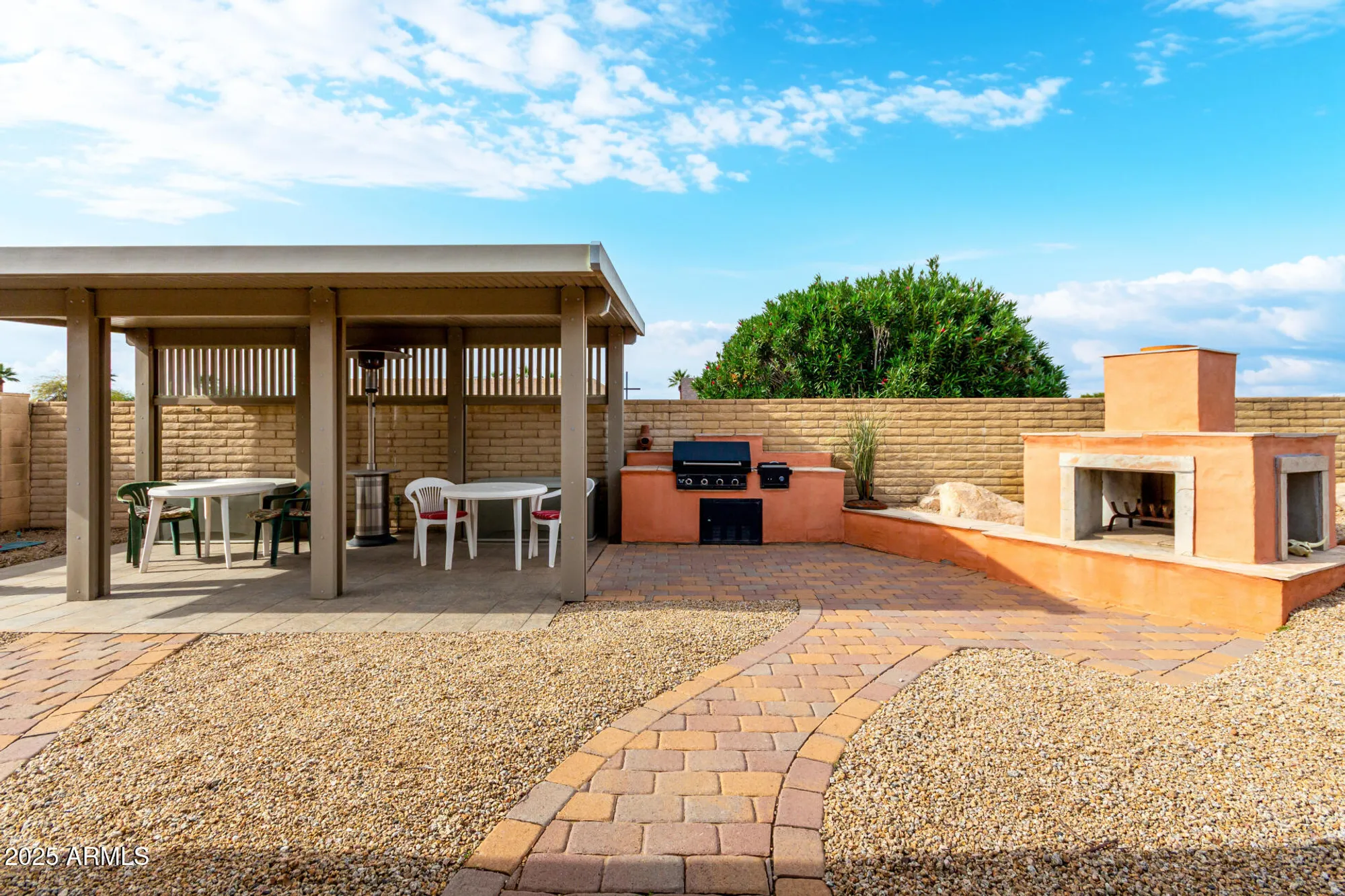 Property Slideshow image 28 of 45 | 9832 n 102nd dr, Sun City, AZ, 85351