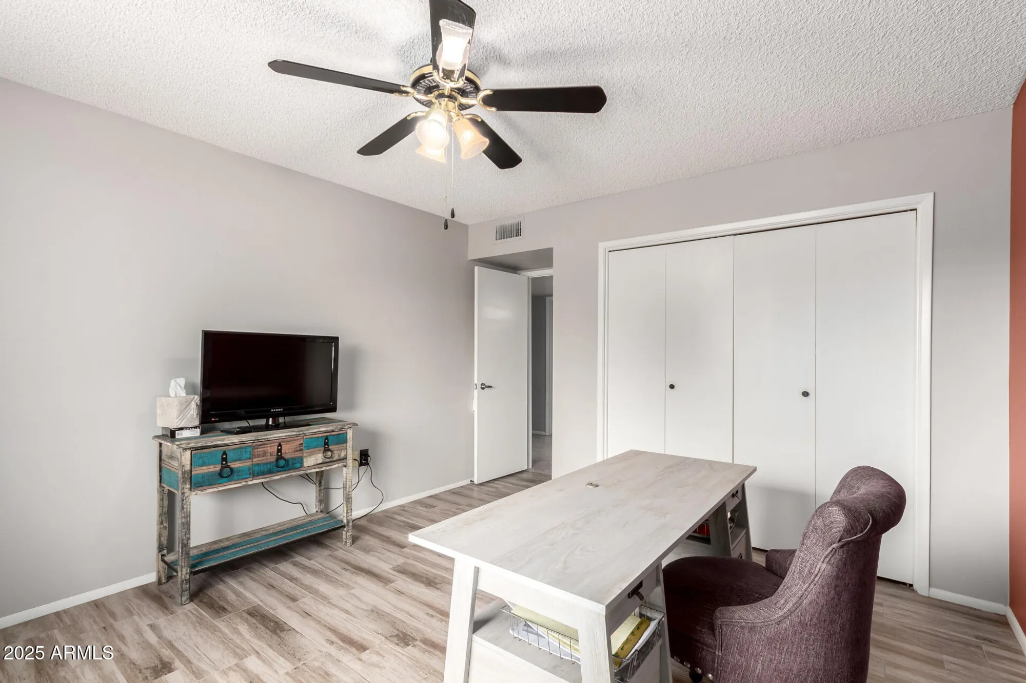 Property Slideshow image 20 of 45 | 9832 n 102nd dr, Sun City, AZ, 85351