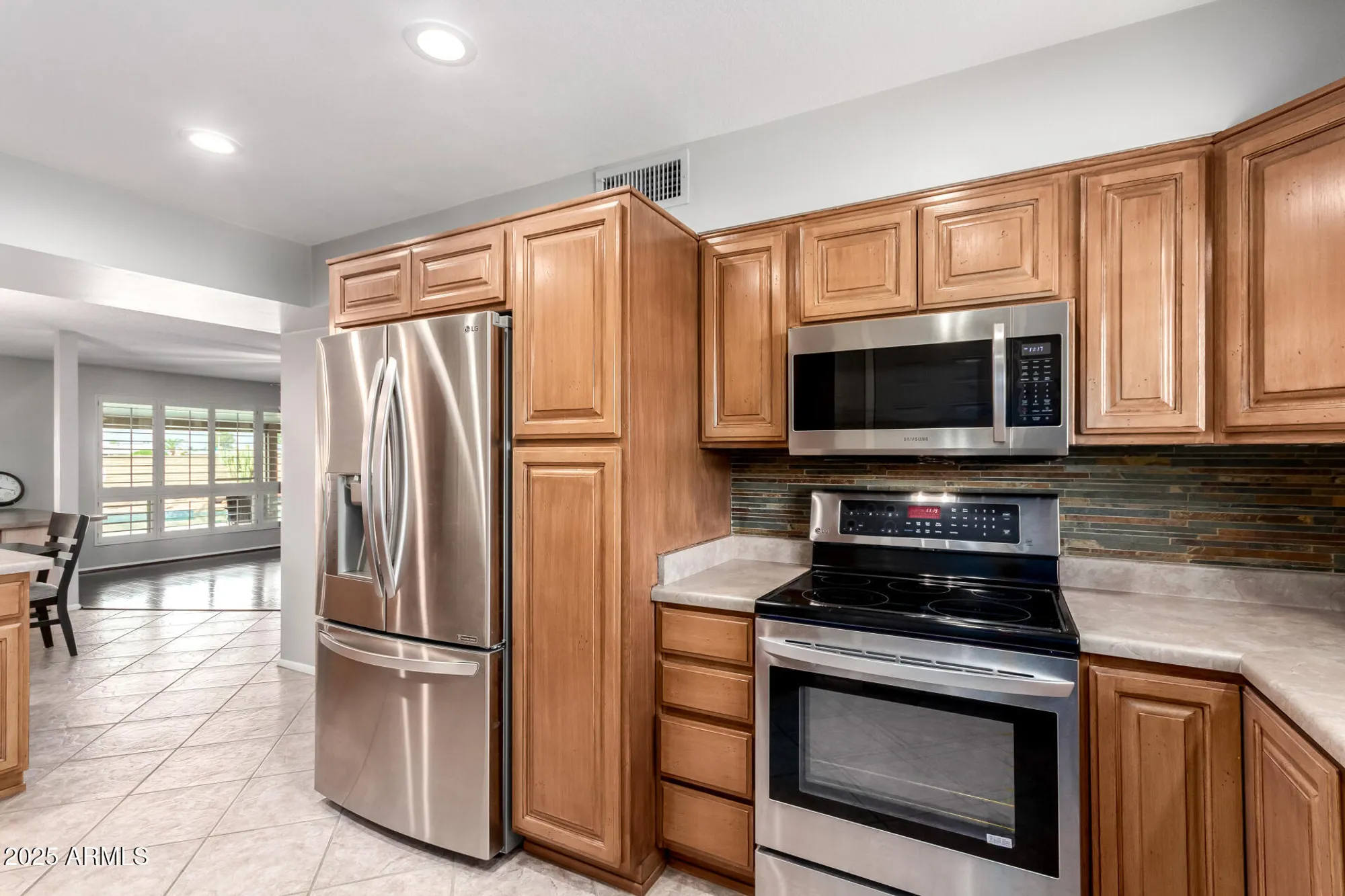 Property Slideshow image 13 of 45 | 9832 n 102nd dr, Sun City, AZ, 85351