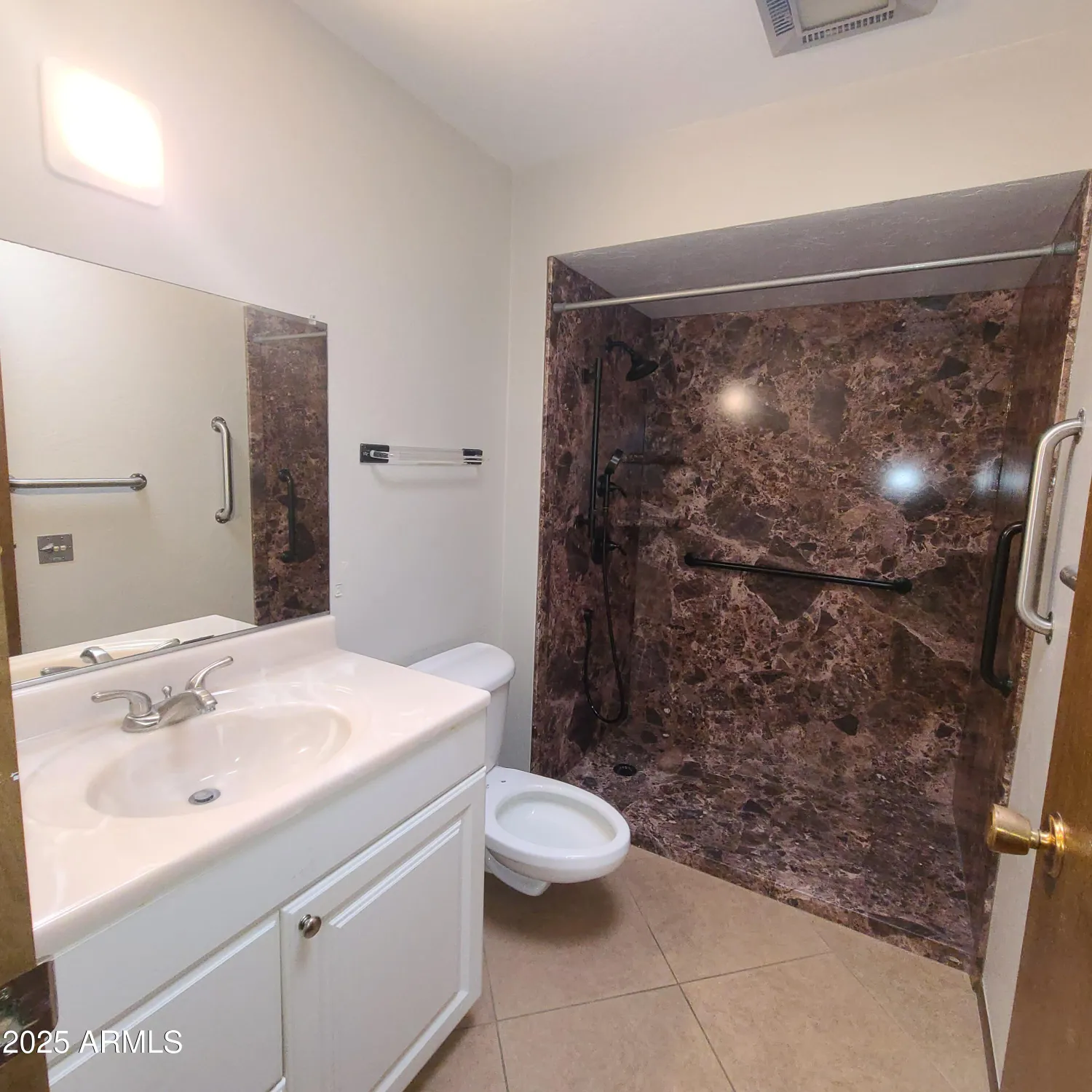Property Slideshow image 12 of 14 | 13232 n 98th ave e, Sun City, AZ, 85351