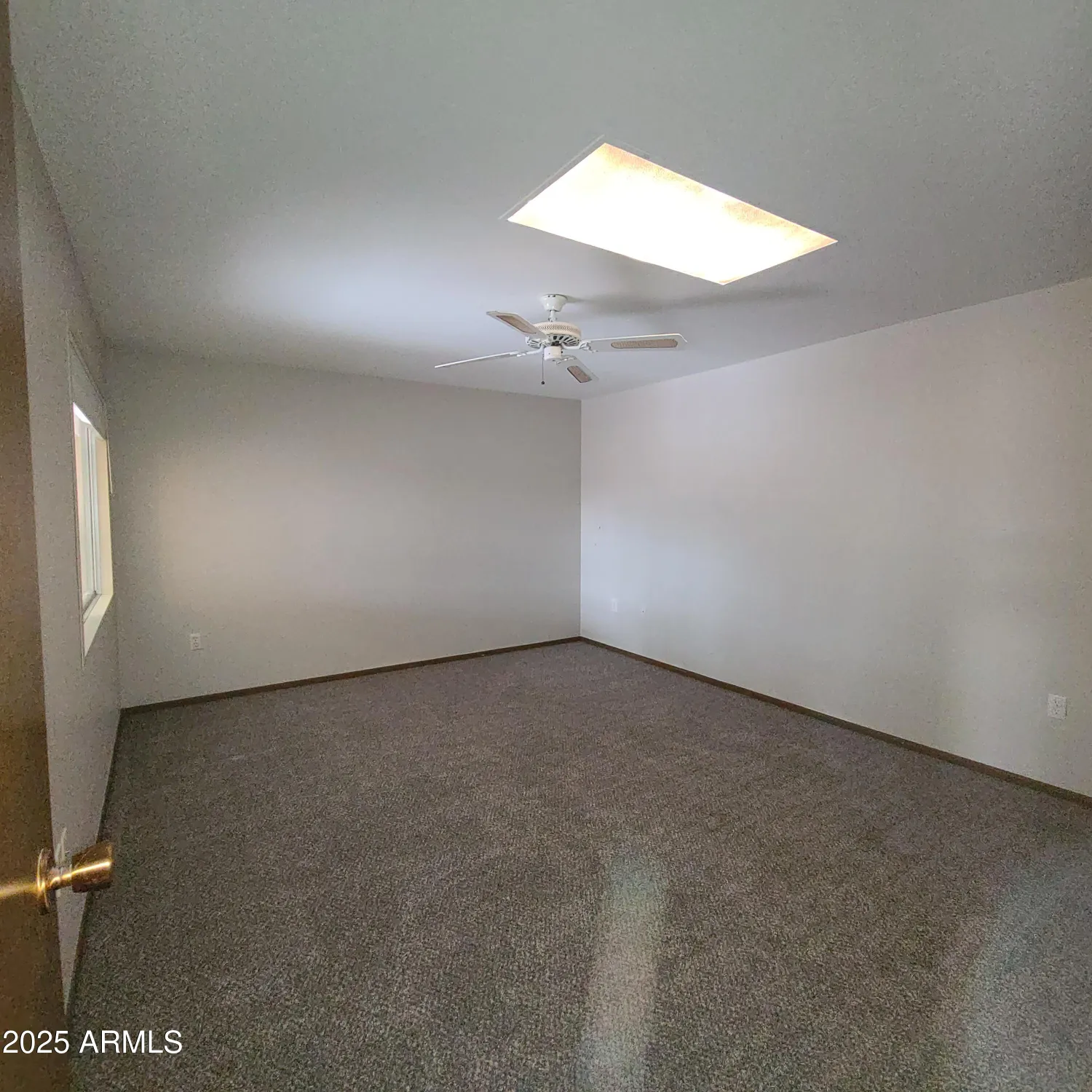 Property Slideshow image 11 of 14 | 13232 n 98th ave e, Sun City, AZ, 85351