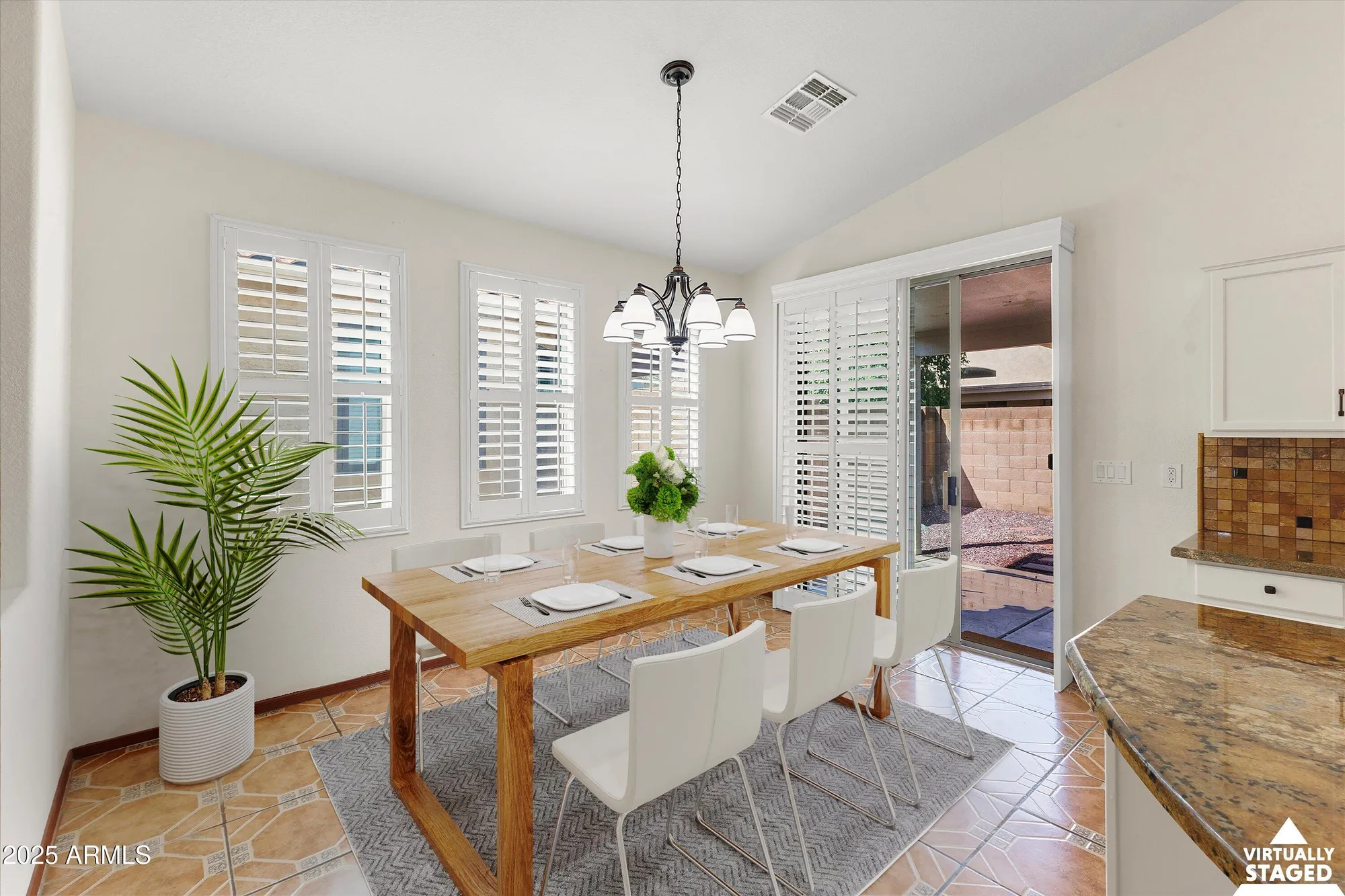 Property Slideshow image 11 of 37 | 18136 w spencer dr, Surprise, AZ, 85374