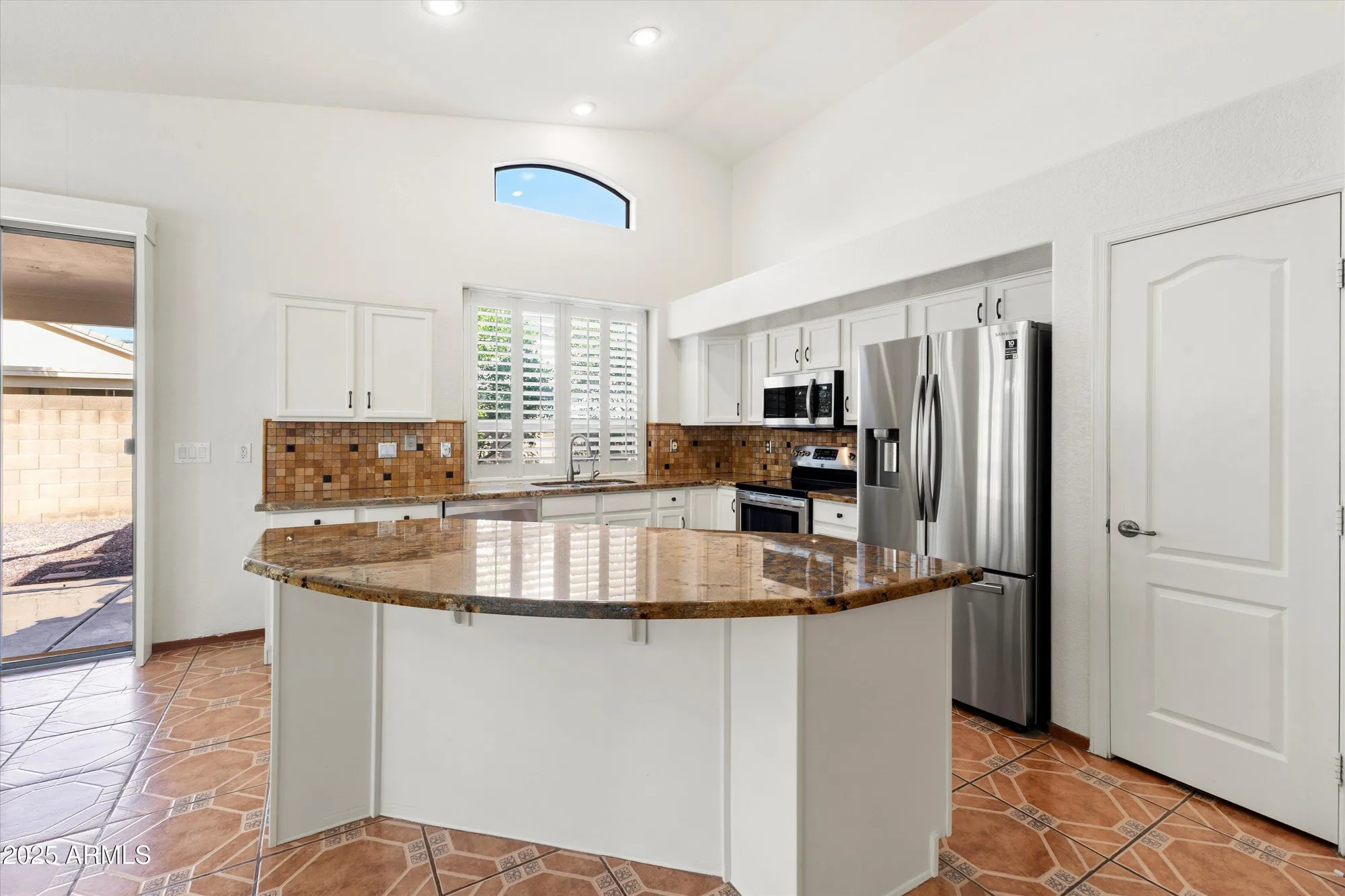 Property Slideshow image 13 of 37 | 18136 w spencer dr, Surprise, AZ, 85374