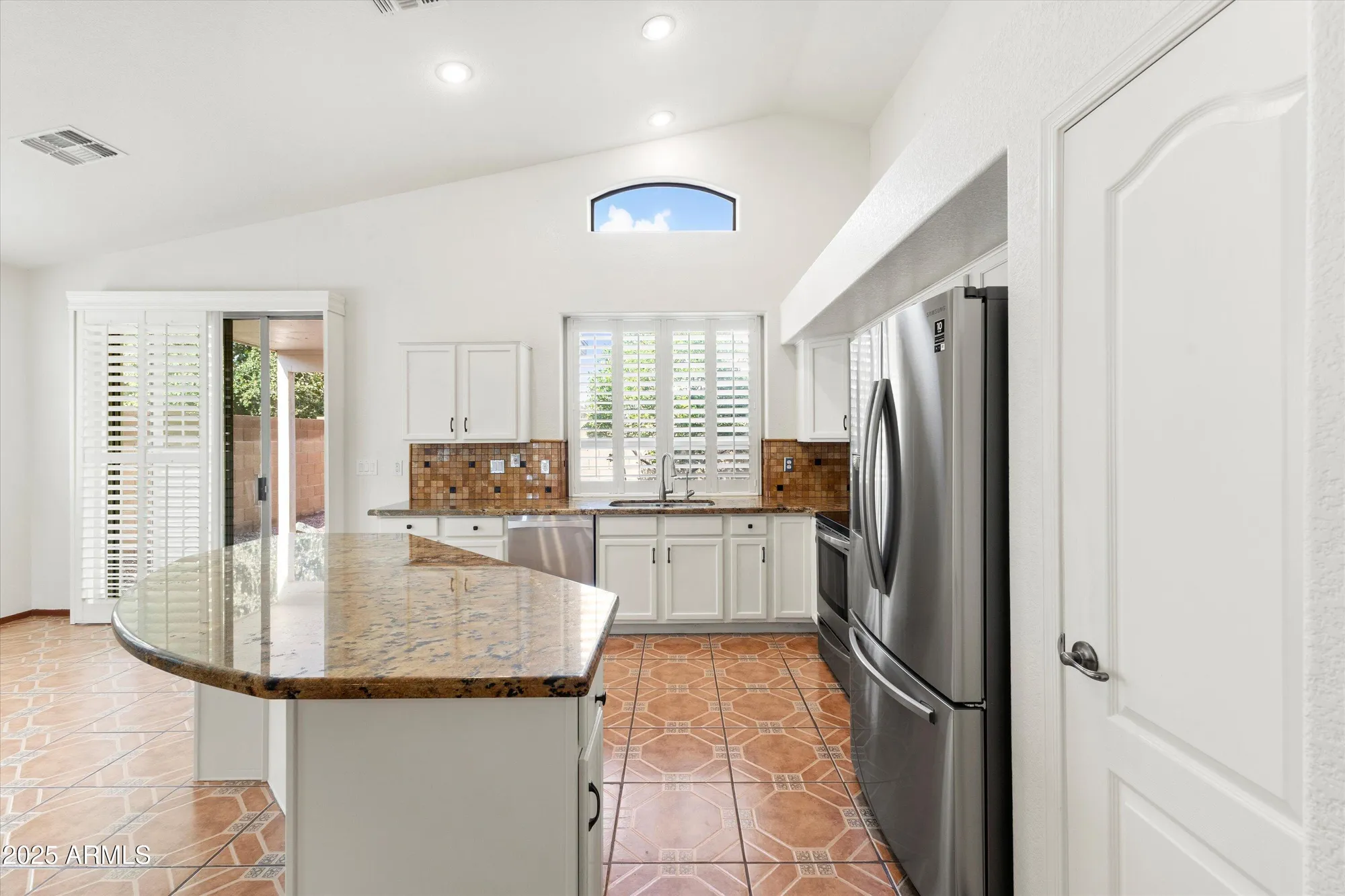 Property Slideshow image 15 of 37 | 18136 w spencer dr, Surprise, AZ, 85374