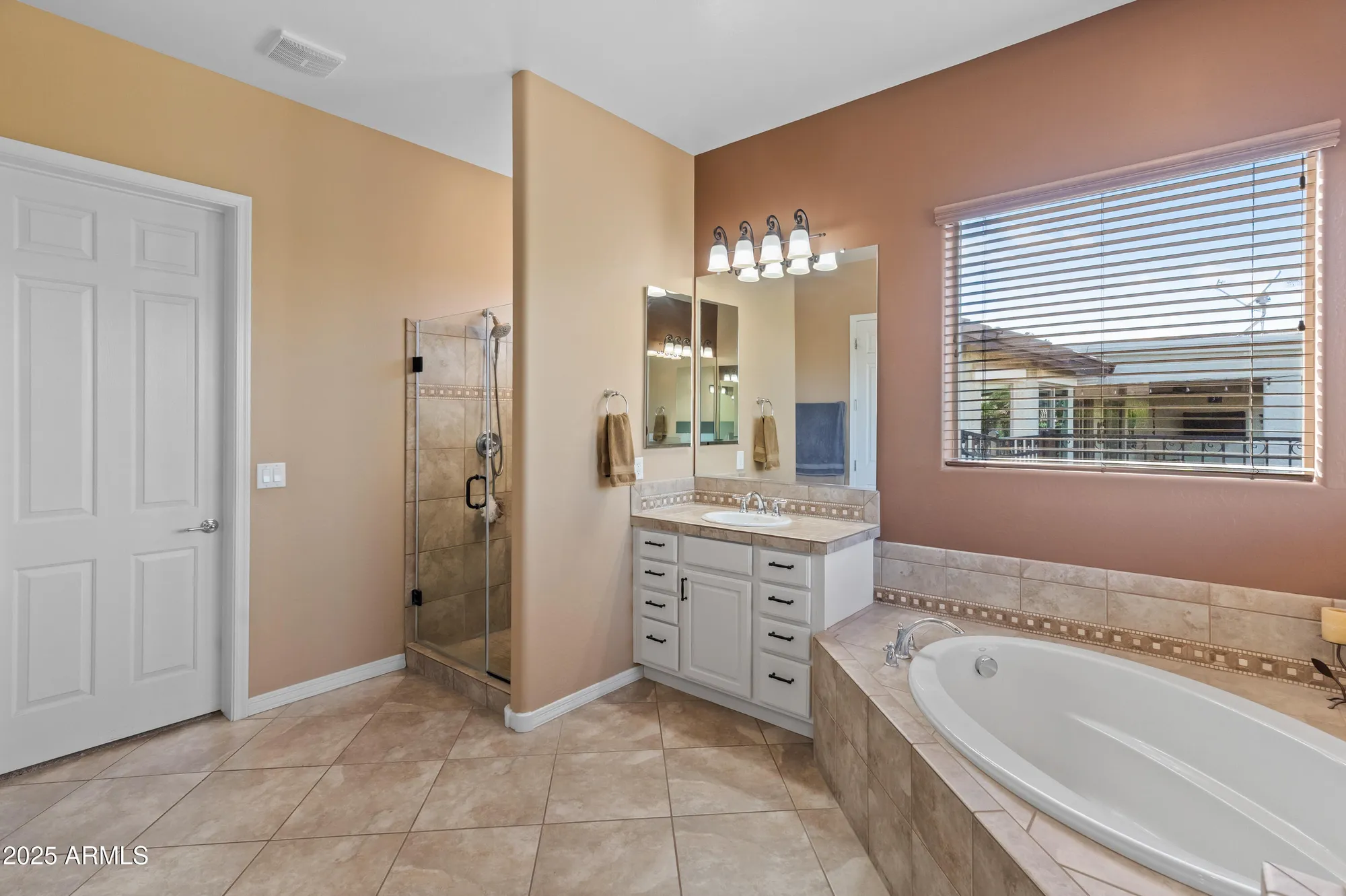 Property Slideshow image 19 of 35 | 27012 w marco polo rd, Buckeye, AZ, 85396