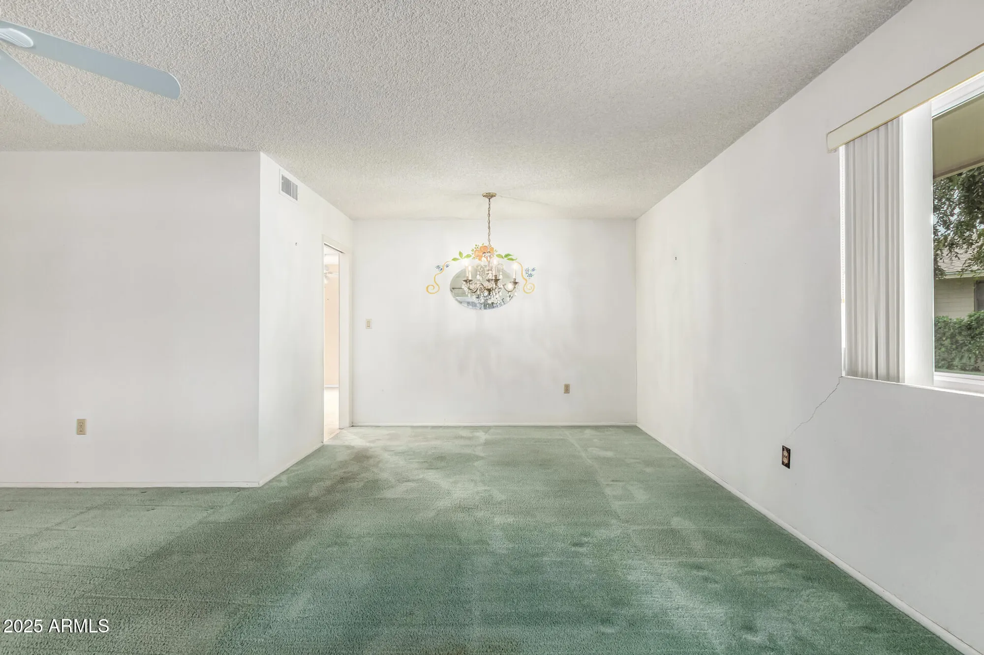 Property Slideshow image 8 of 32 | 10764 w cinnebar ave, Sun City, AZ, 85351