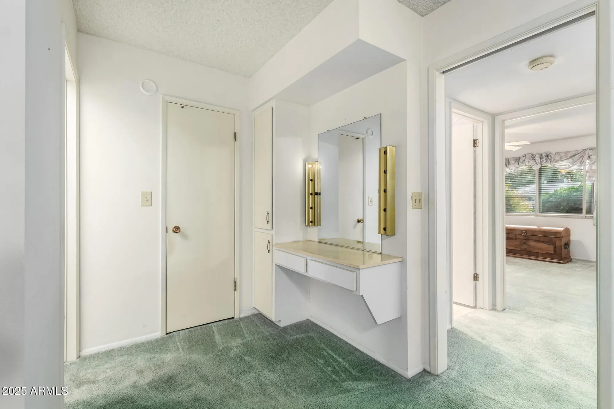 Property Slideshow image 19 of 32 | 10764 w cinnebar ave, Sun City, AZ, 85351