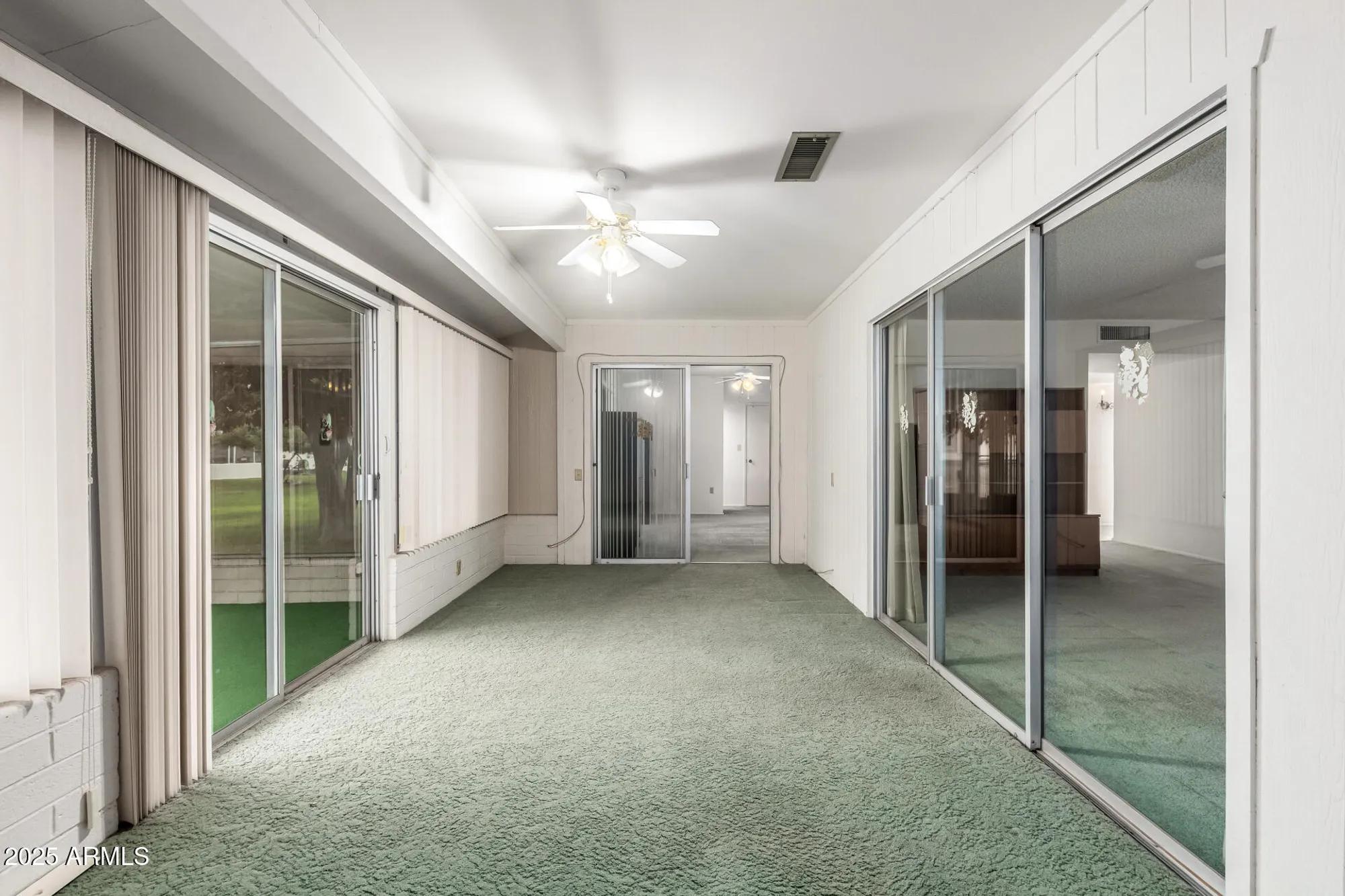 Property Slideshow image 24 of 32 | 10764 w cinnebar ave, Sun City, AZ, 85351