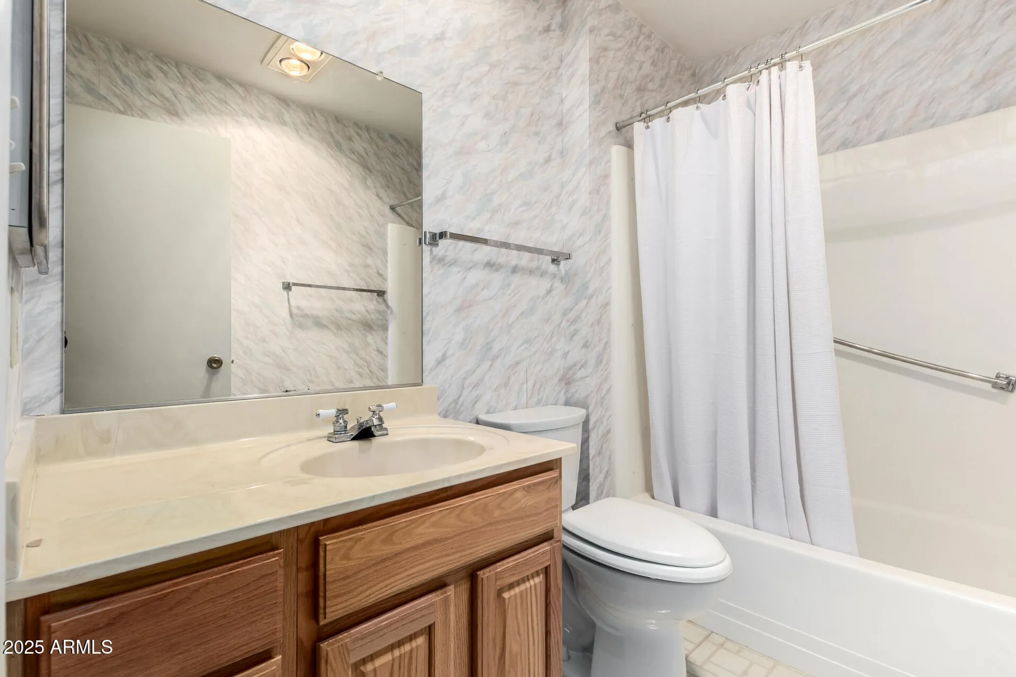 Property Slideshow image 22 of 32 | 10764 w cinnebar ave, Sun City, AZ, 85351