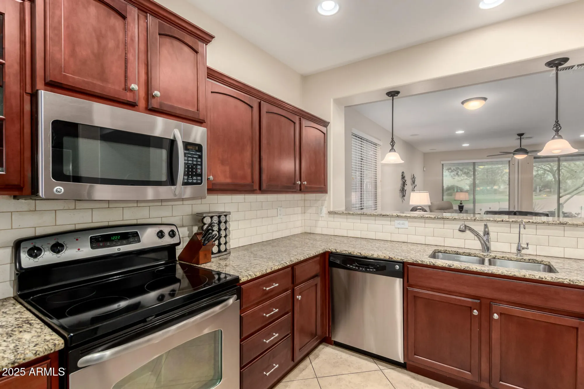 Property Slideshow image 16 of 84 | 696 s 226th dr, Buckeye, AZ, 85326