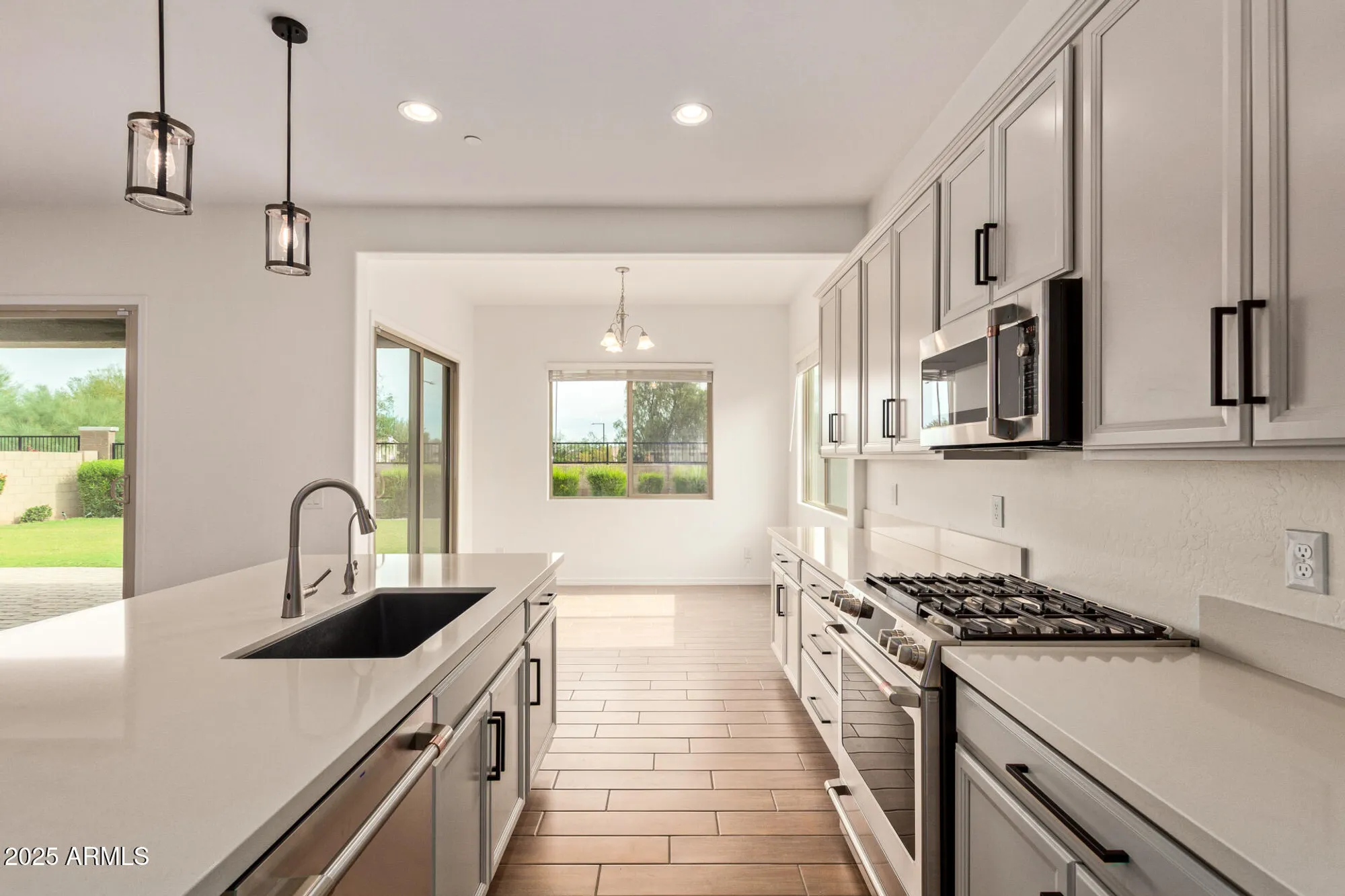 Property Slideshow image 20 of 47 | 28389 n 131st dr, Peoria, AZ, 85383