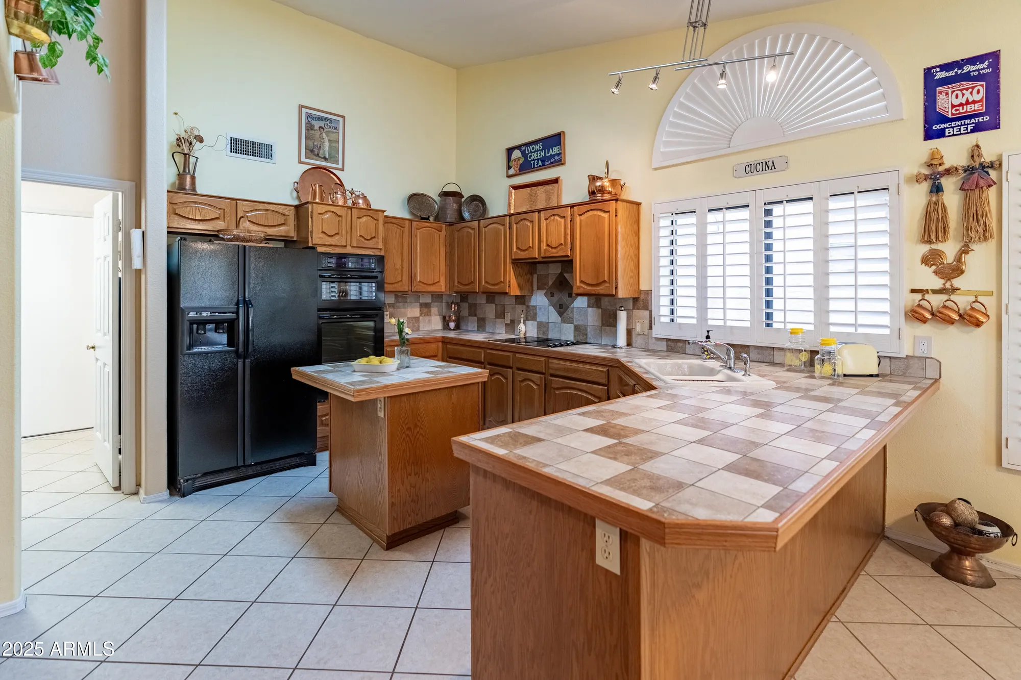 Property Slideshow image 4 of 54 | 9414 w tonto ln, Peoria, AZ, 85382