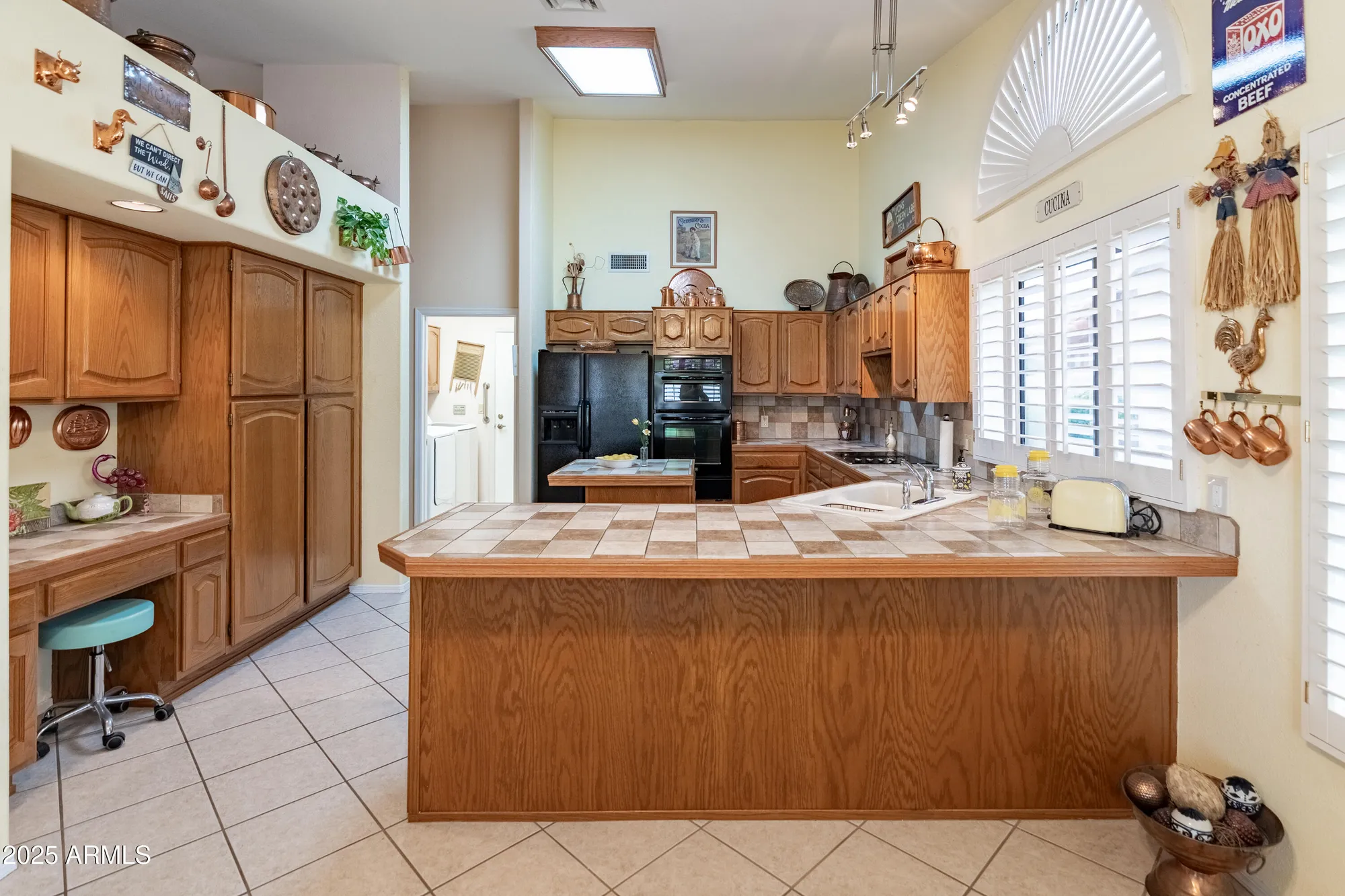 Property Slideshow image 14 of 54 | 9414 w tonto ln, Peoria, AZ, 85382
