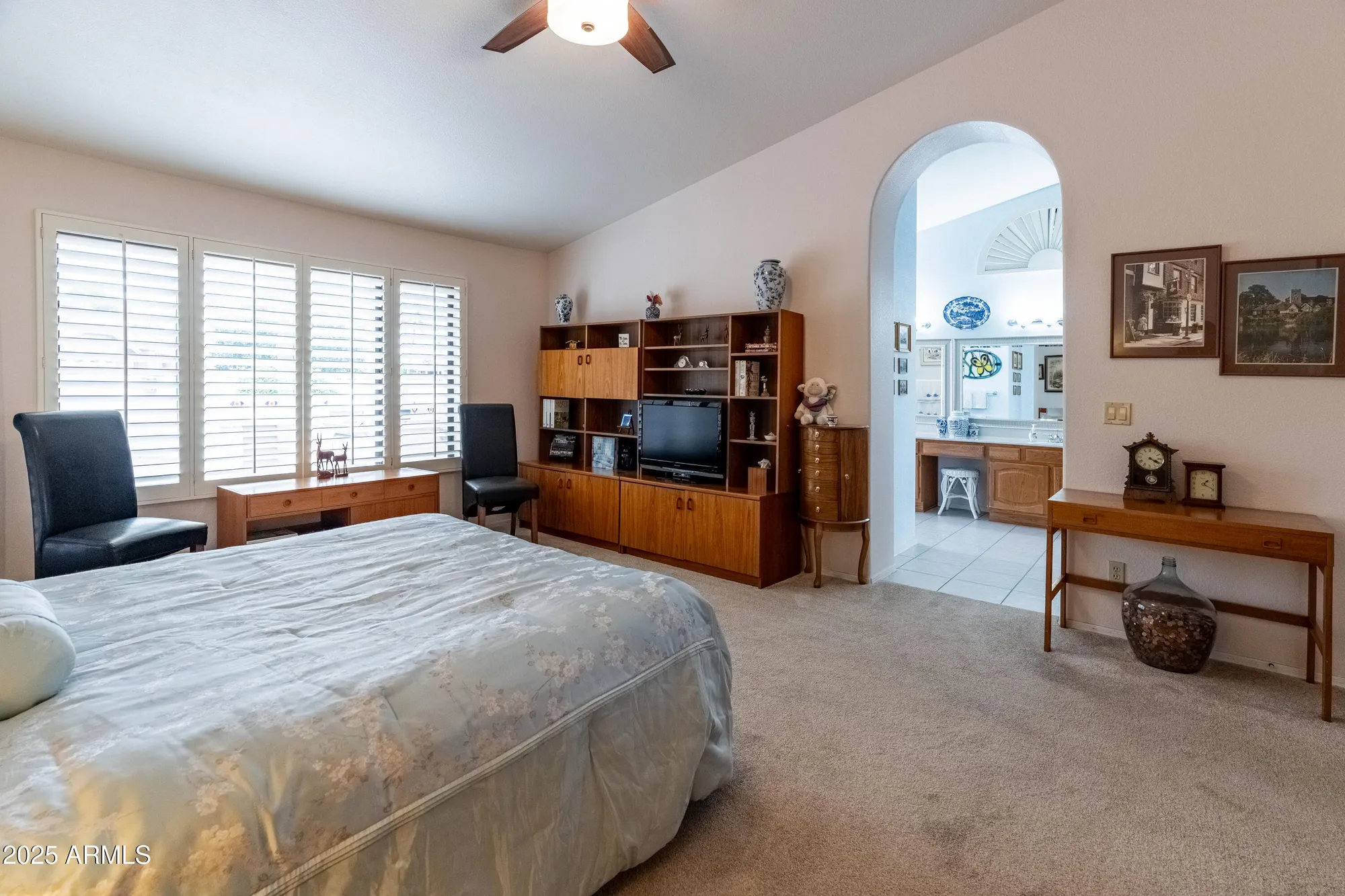 Property Slideshow image 7 of 54 | 9414 w tonto ln, Peoria, AZ, 85382