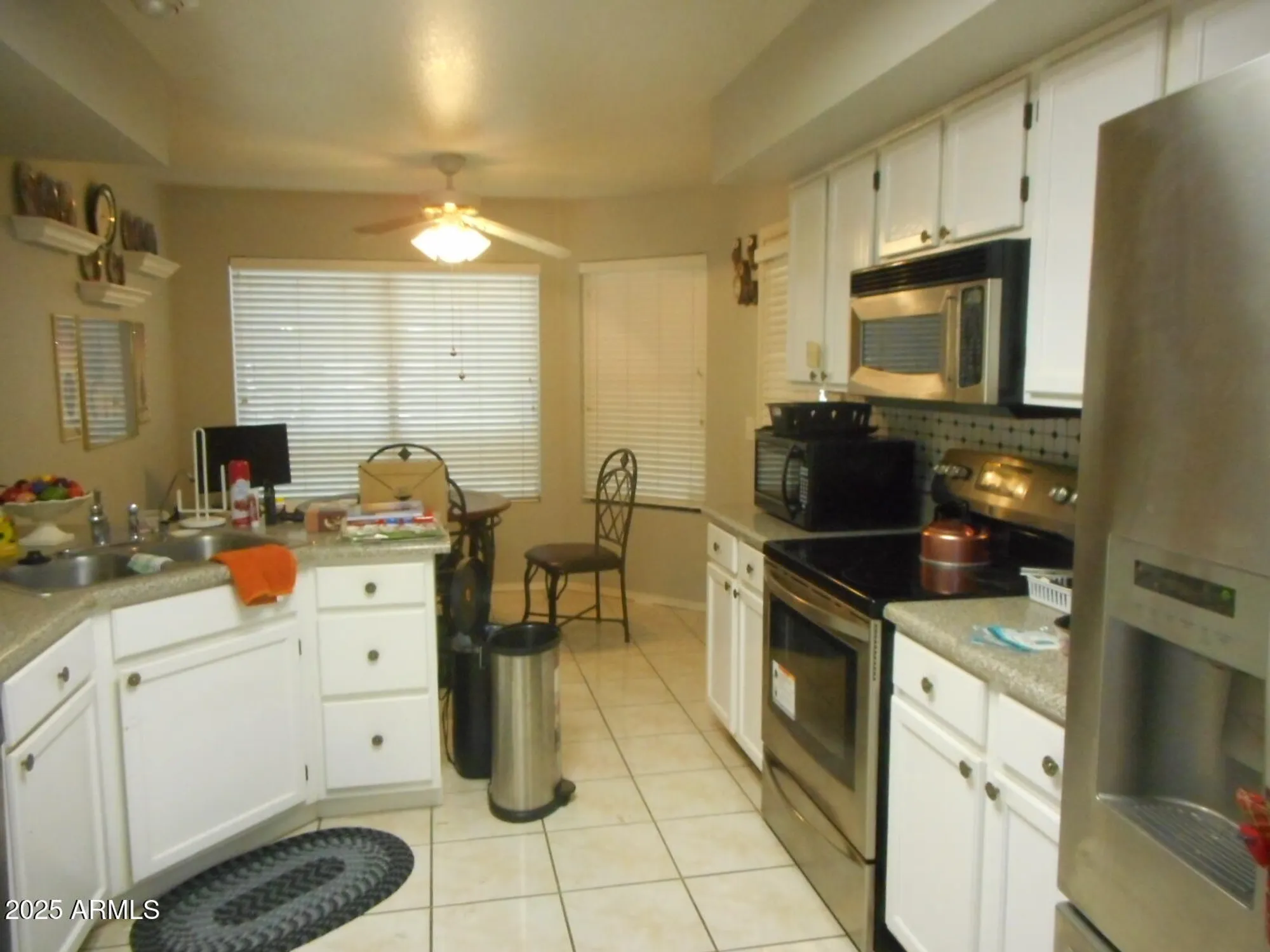 Property Slideshow image 3 of 7 | 19216 n 93rd dr, Peoria, AZ, 85382